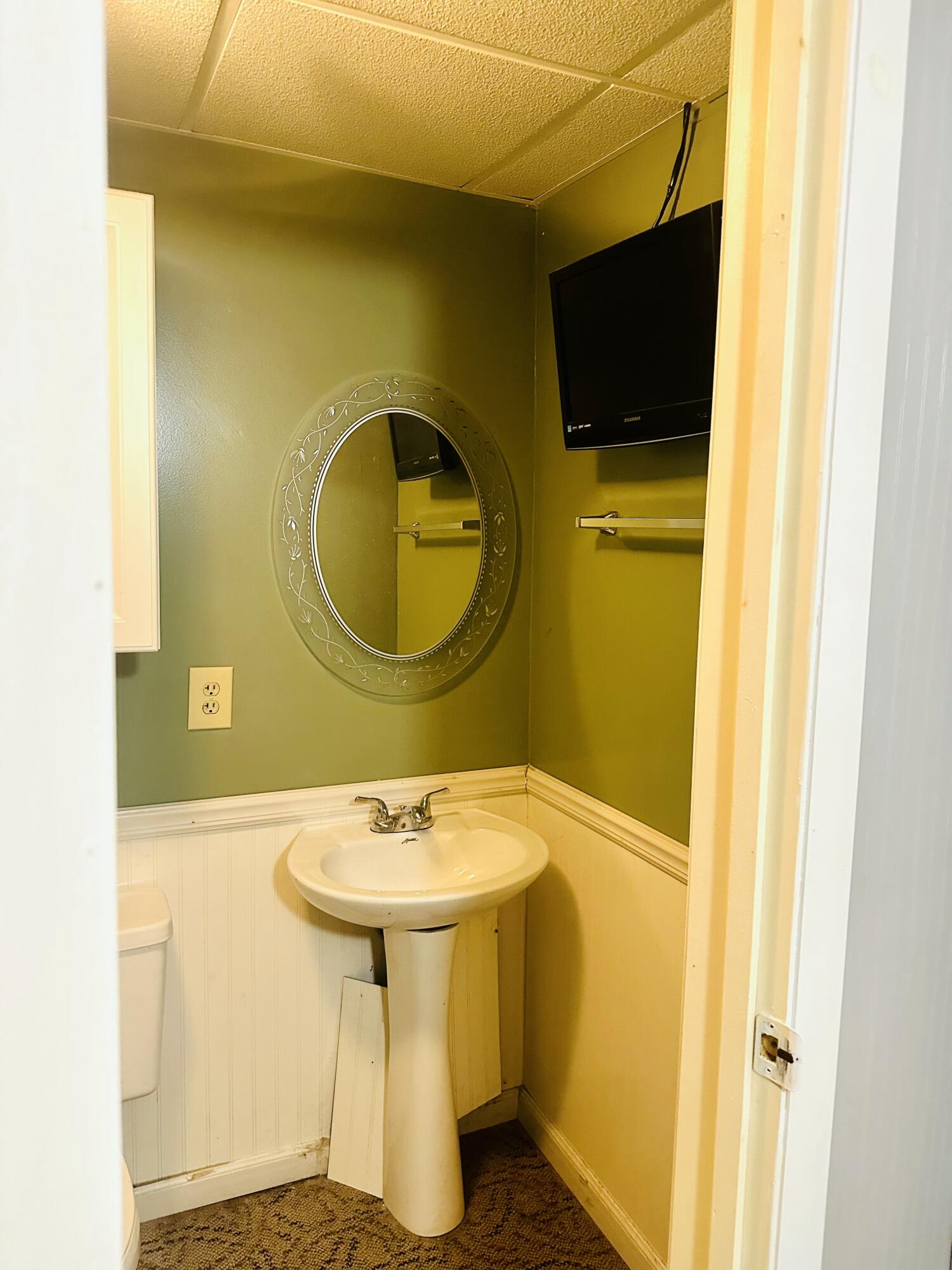 main property photo 48