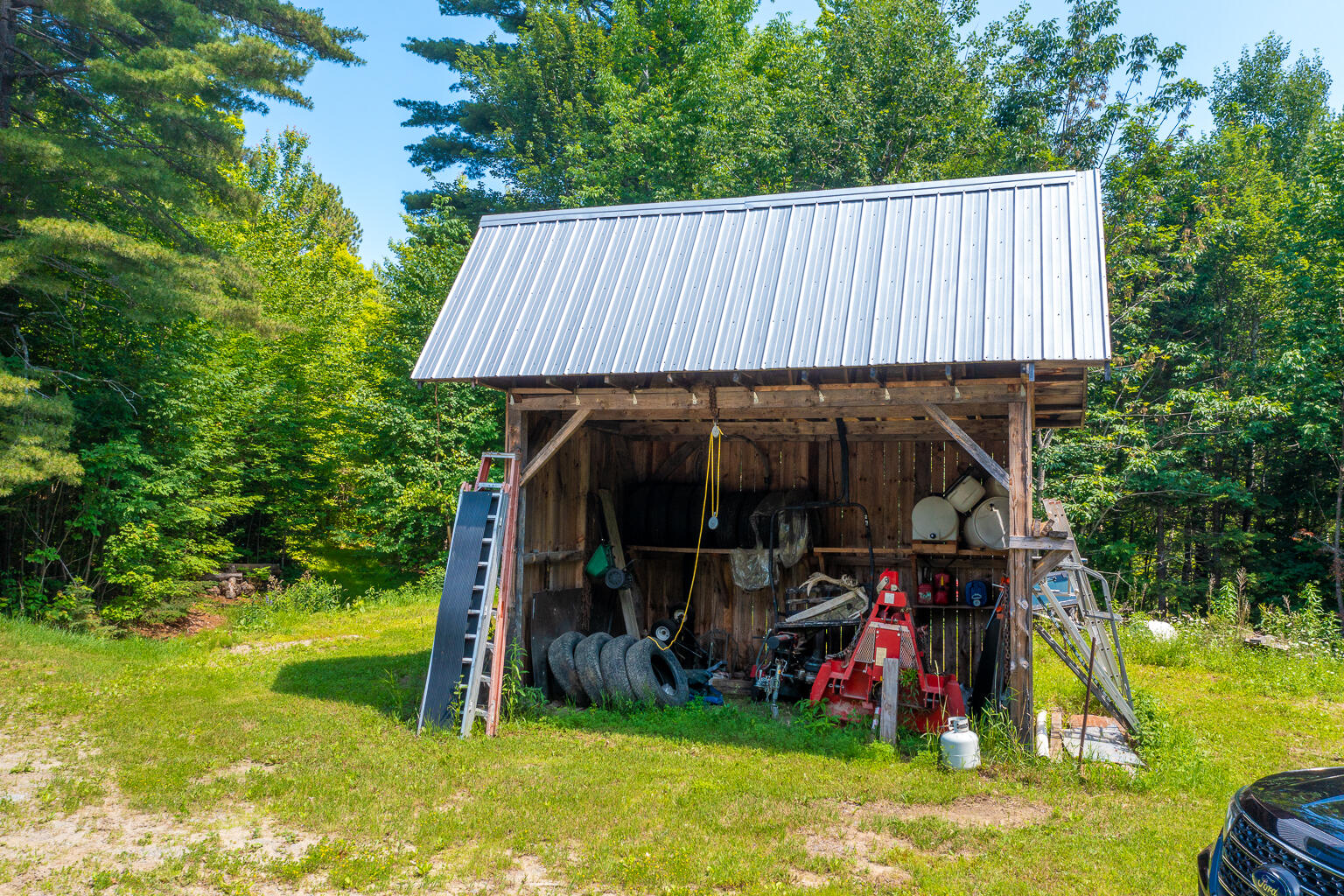 main property photo 42