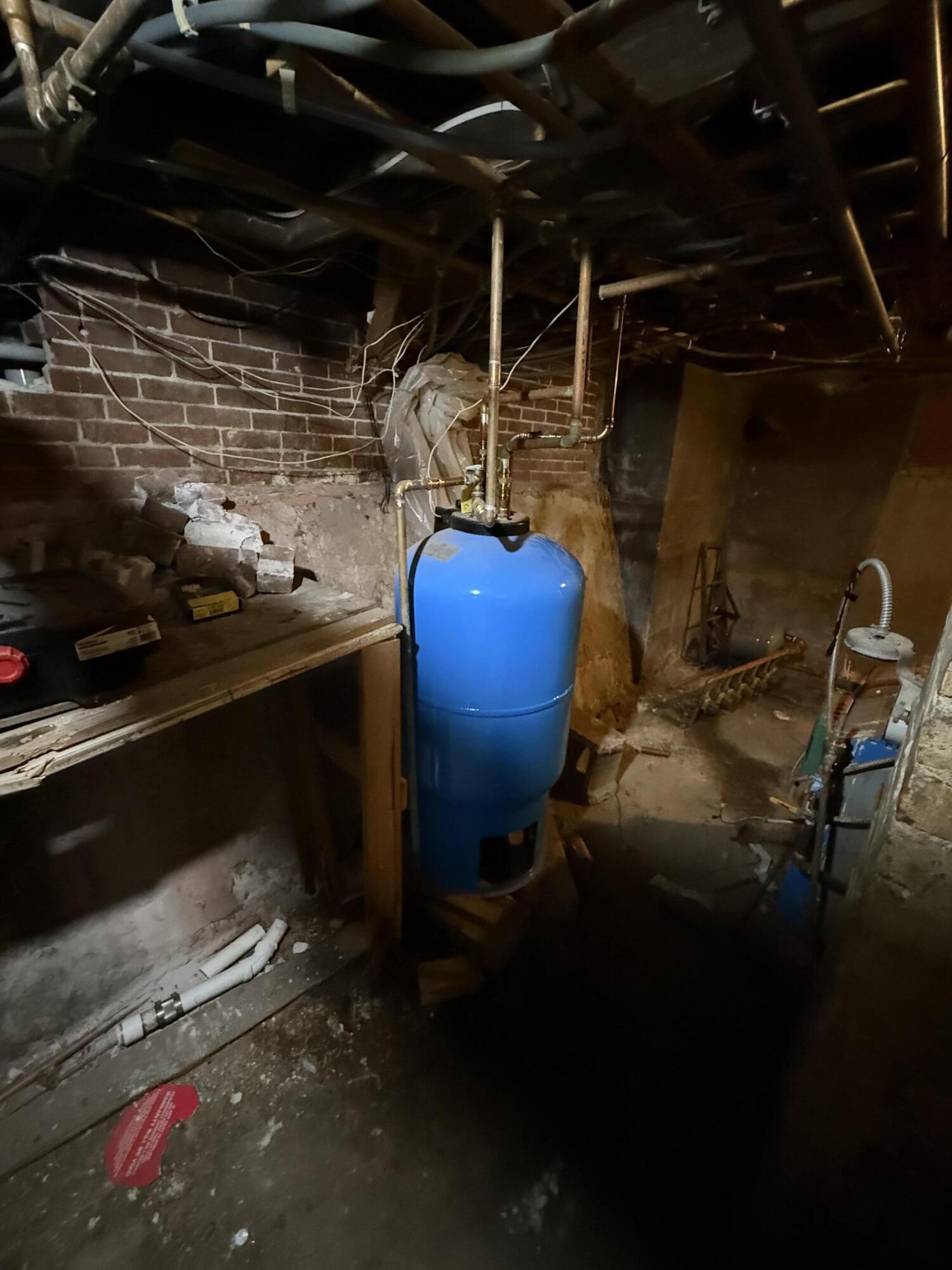 main property photo 26