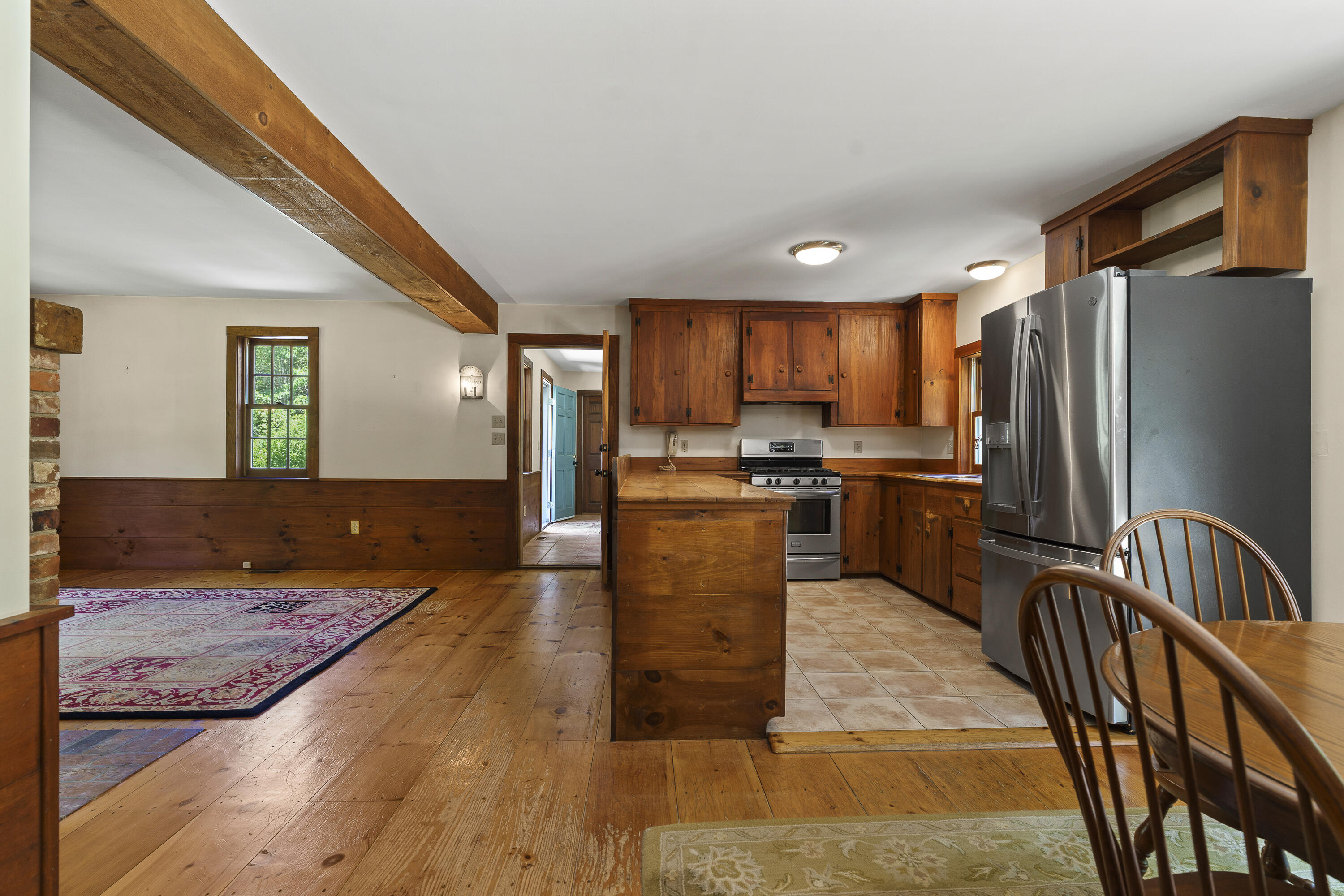 main property photo 15