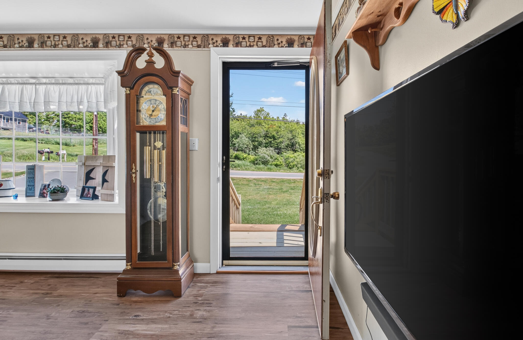 main property photo 17