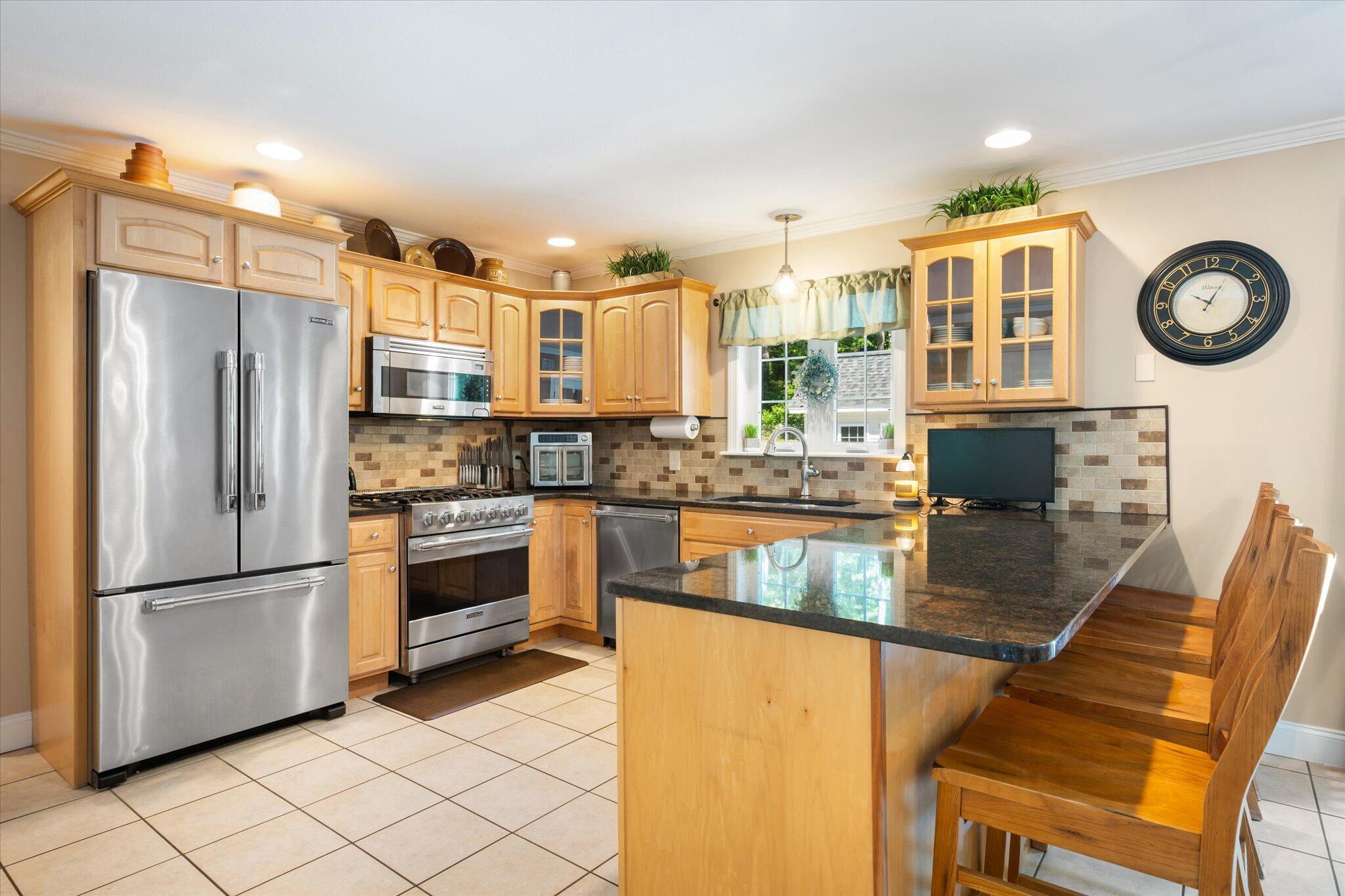 main property photo 13