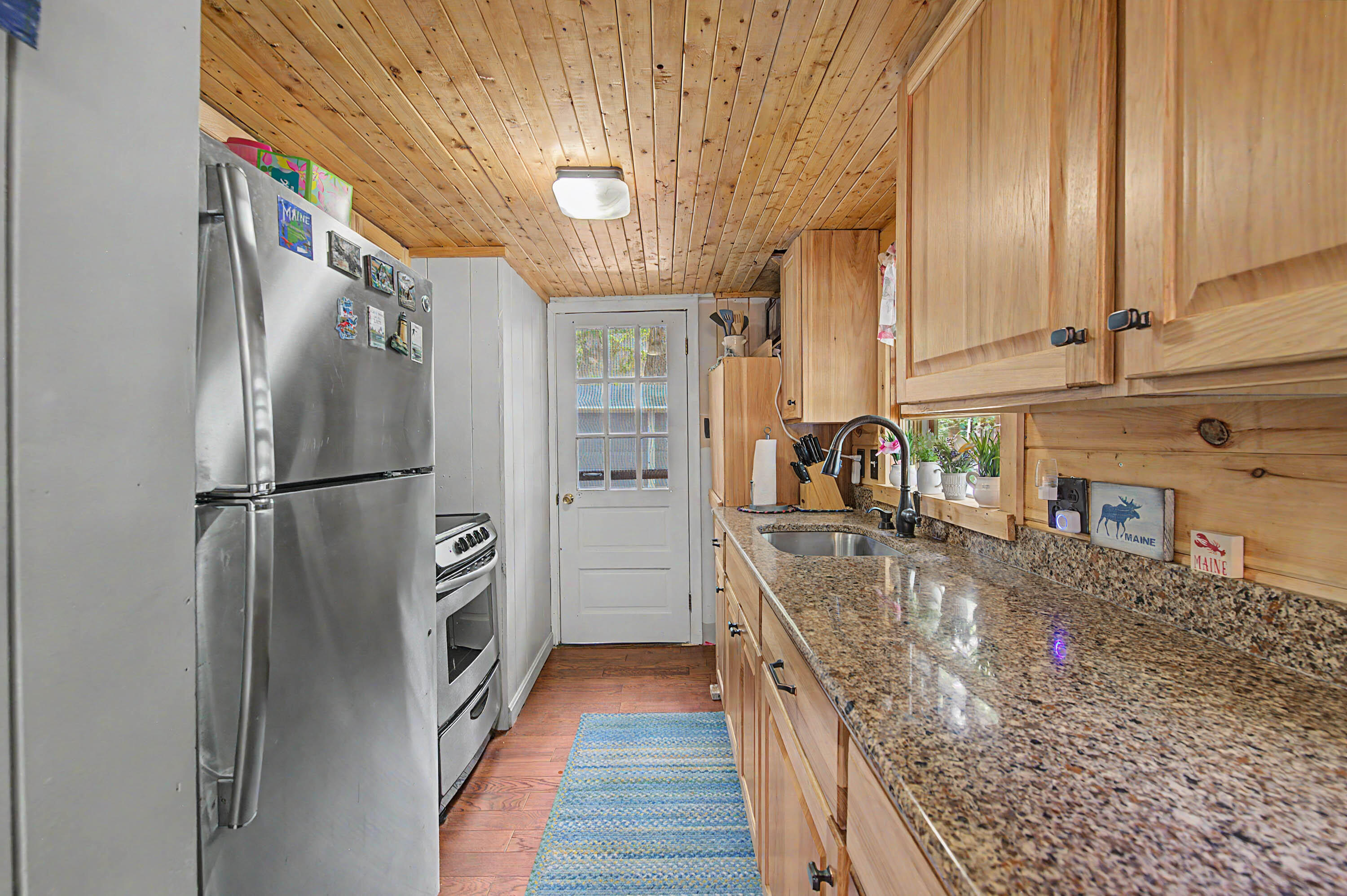 main property photo 7
