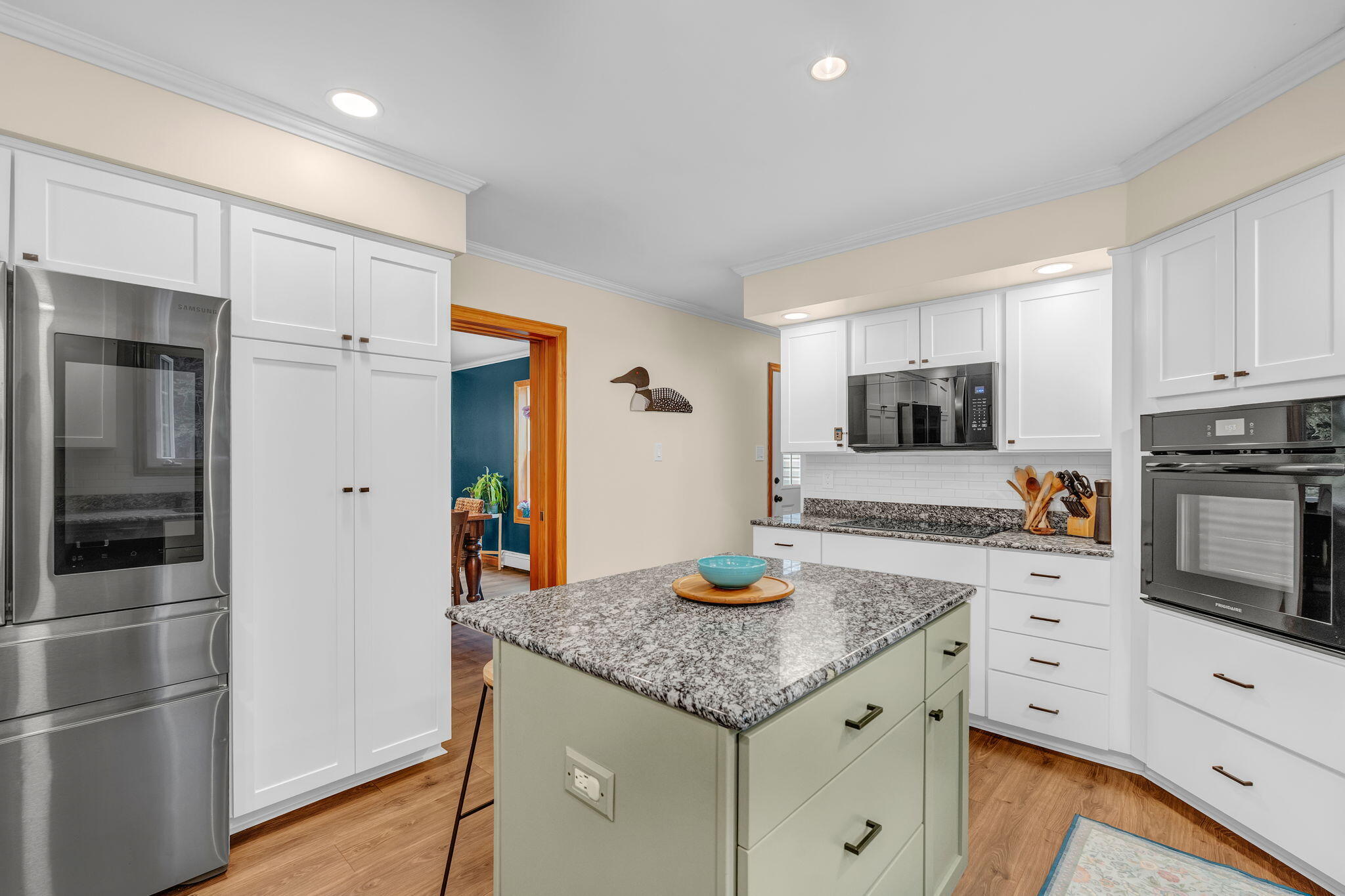 main property photo 22
