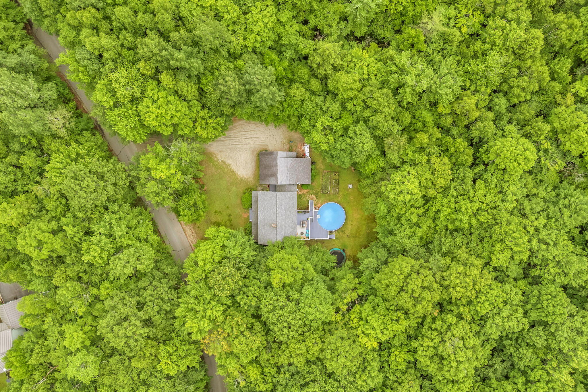 main property photo 59
