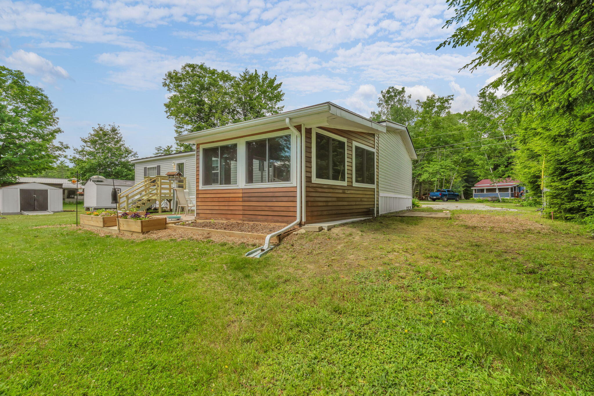 main property photo 41