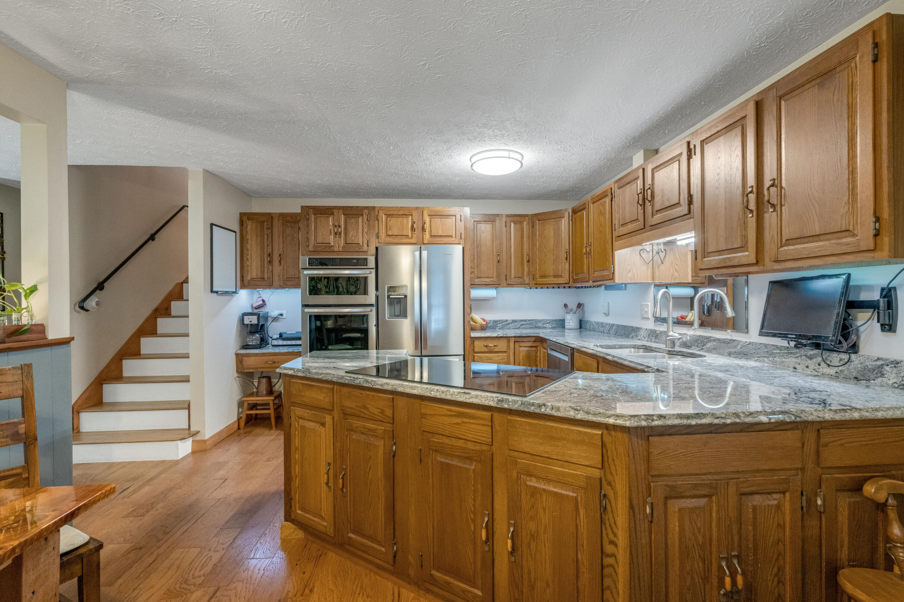 main property photo 13