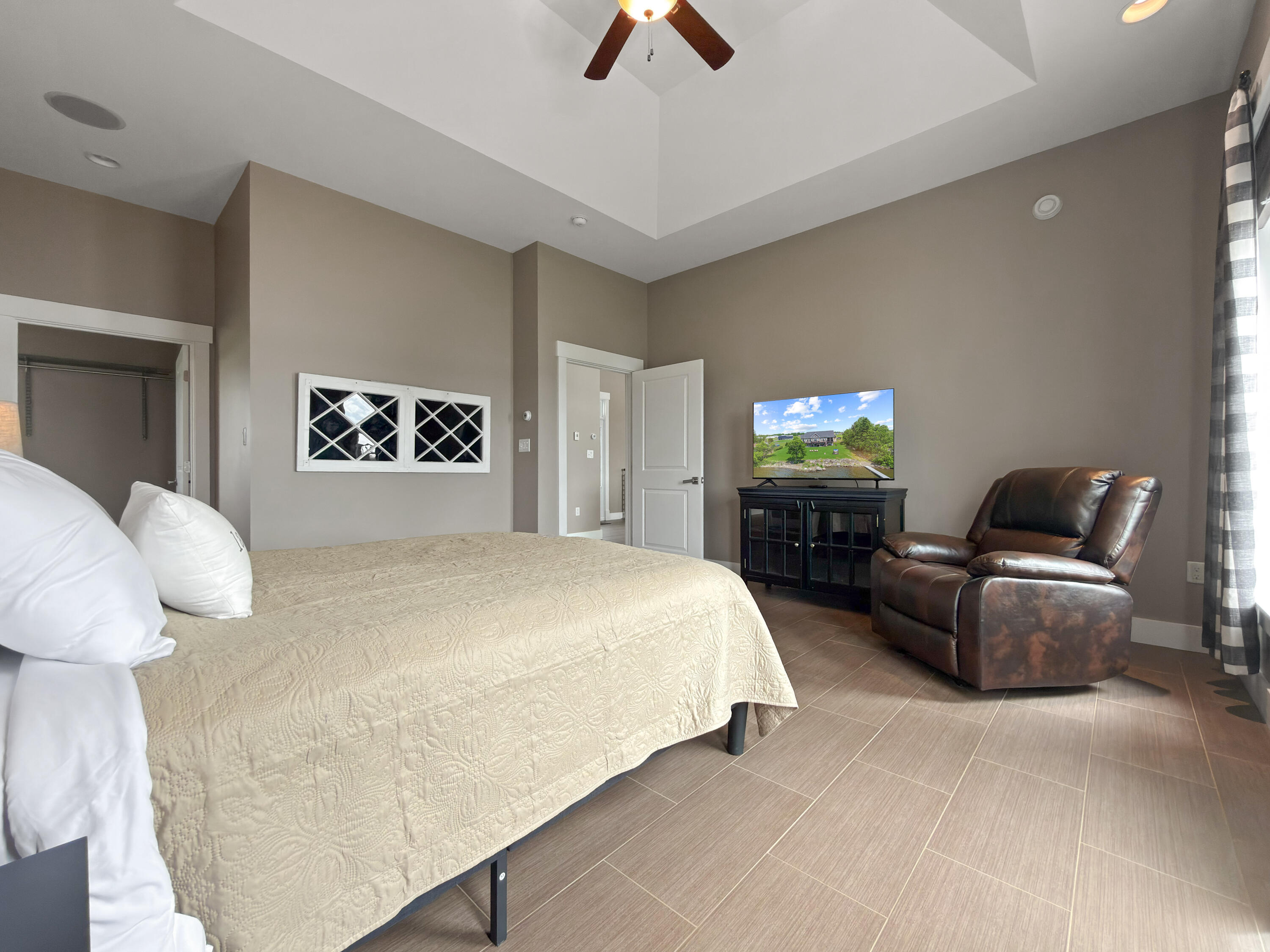 main property photo 62