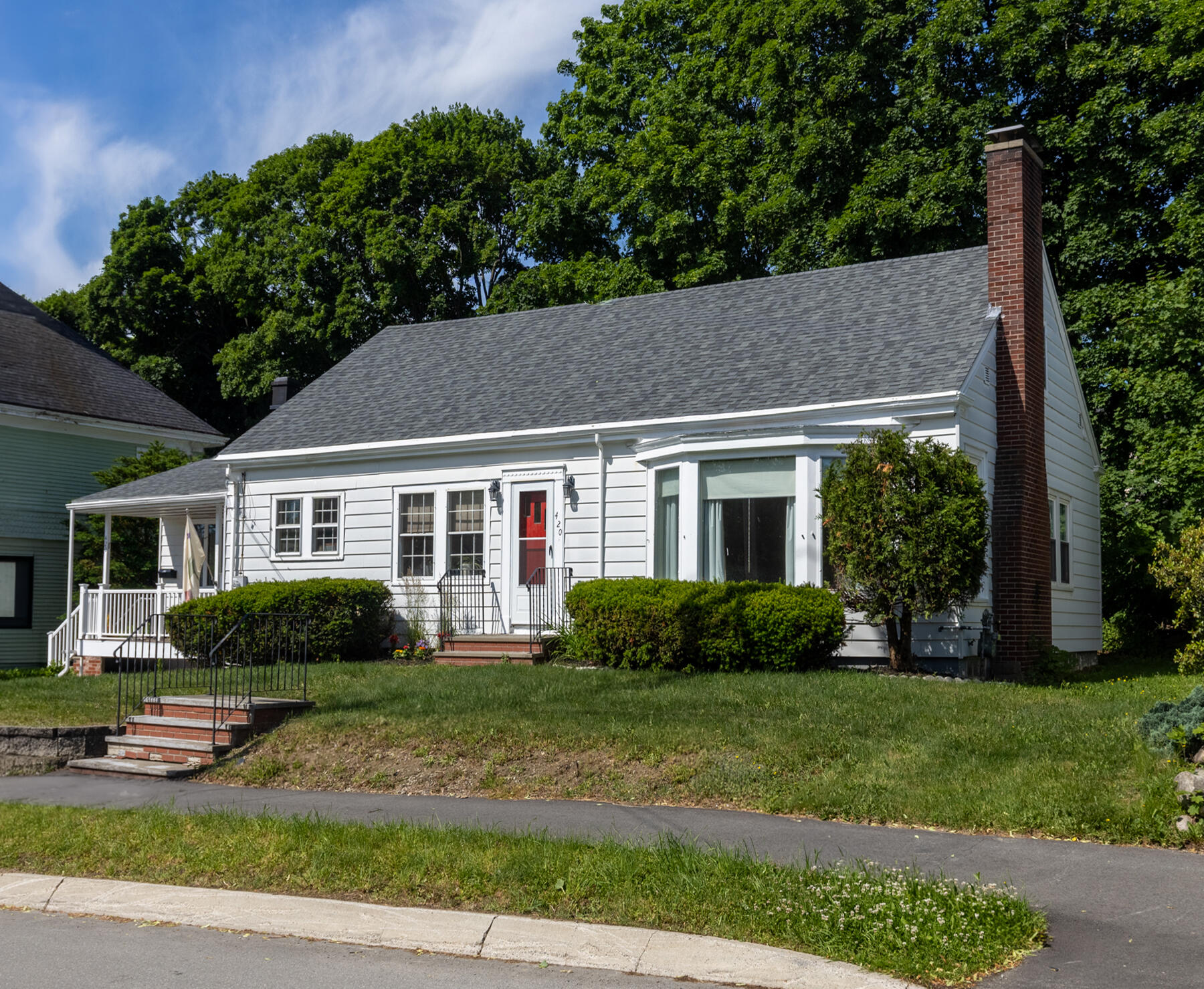 main property photo 2