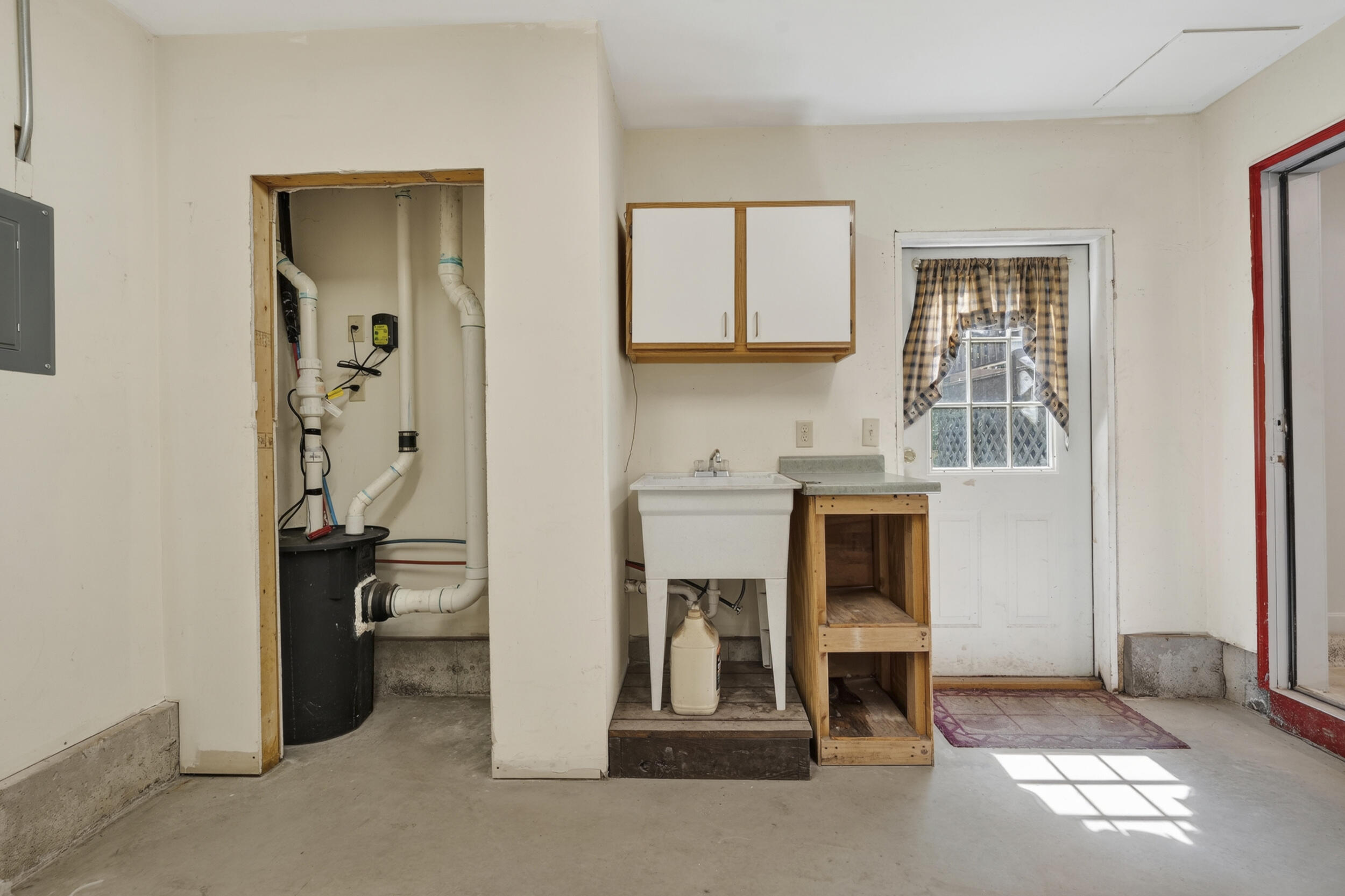 main property photo 59