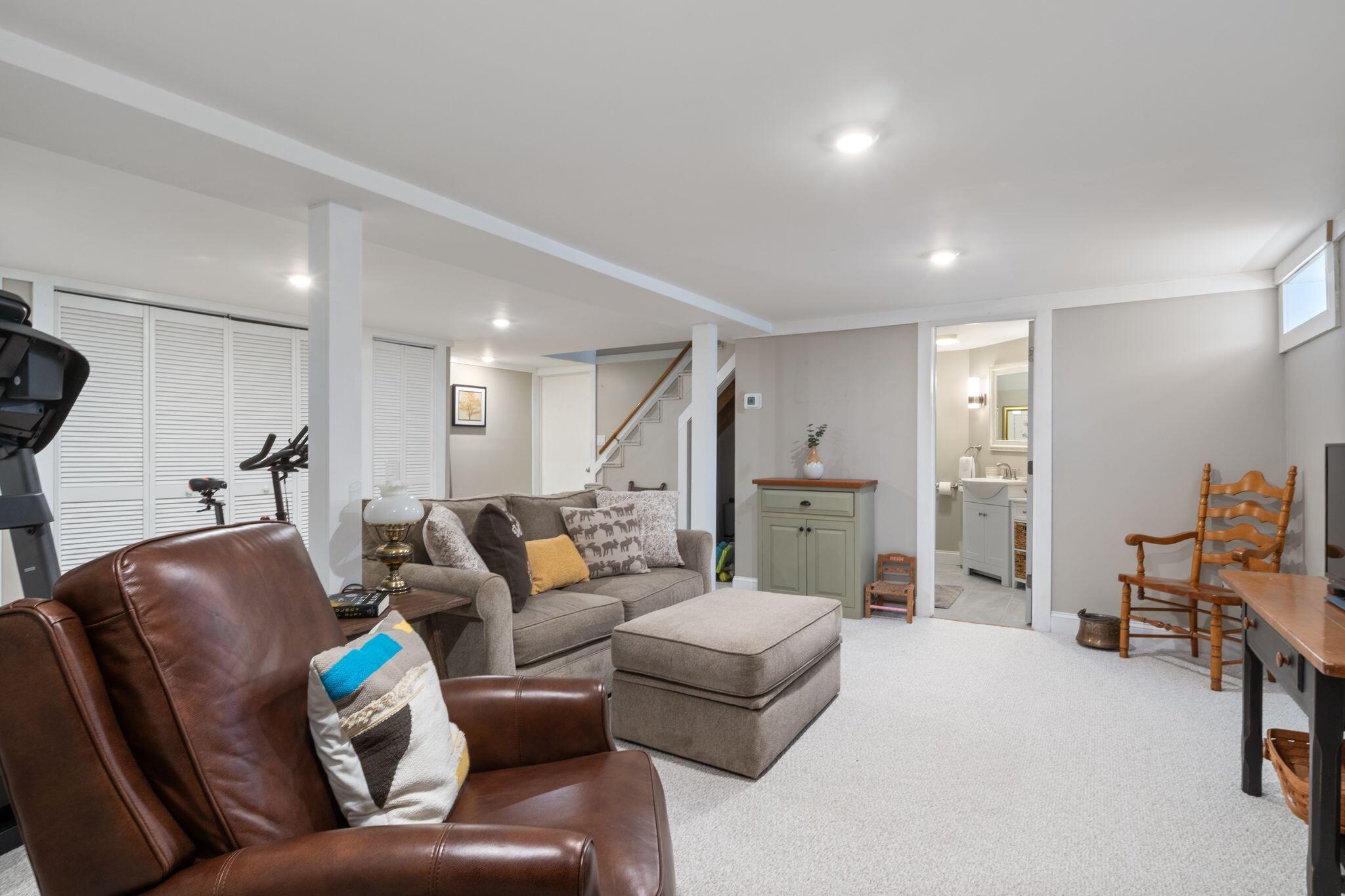 main property photo 59