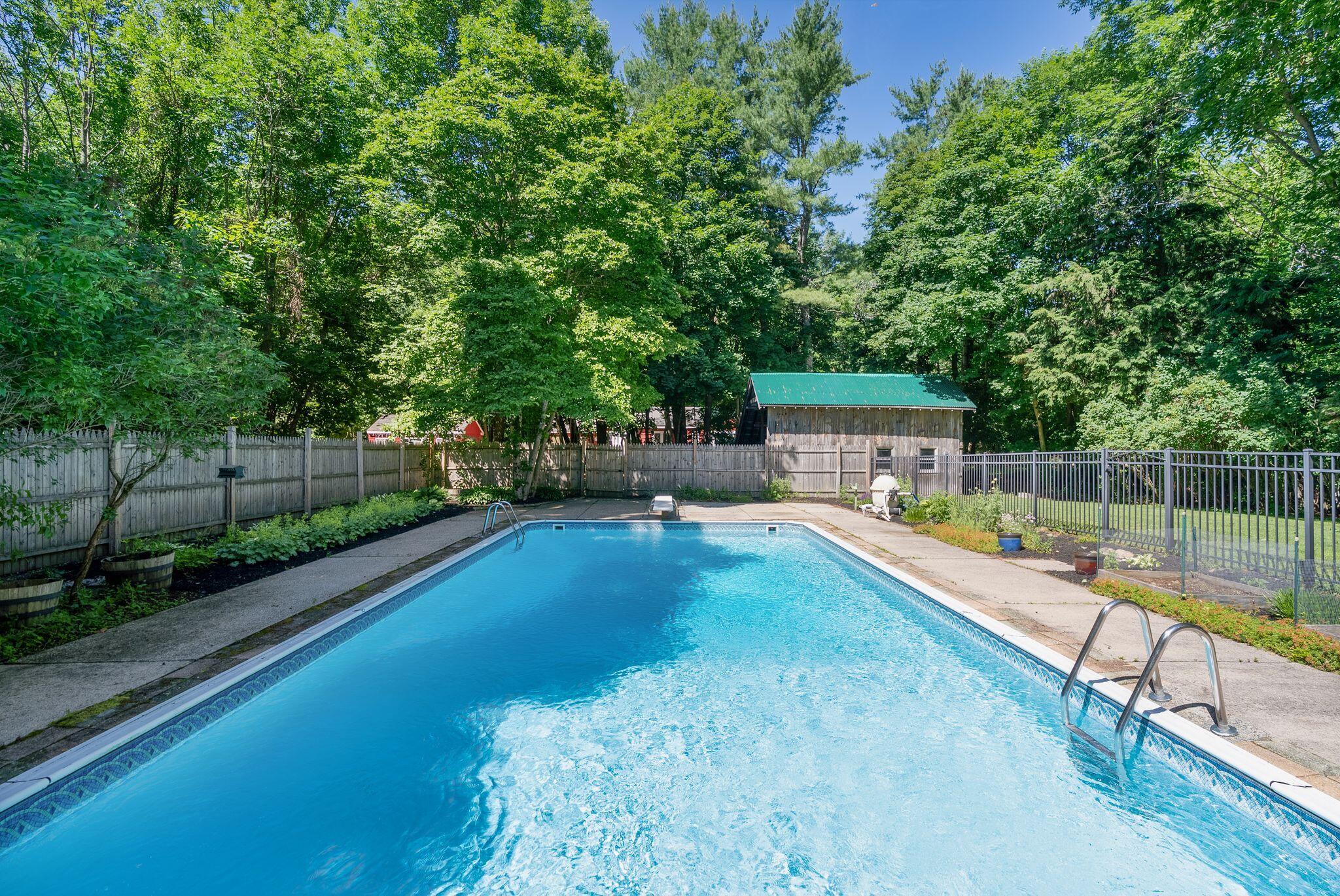 main property photo 58