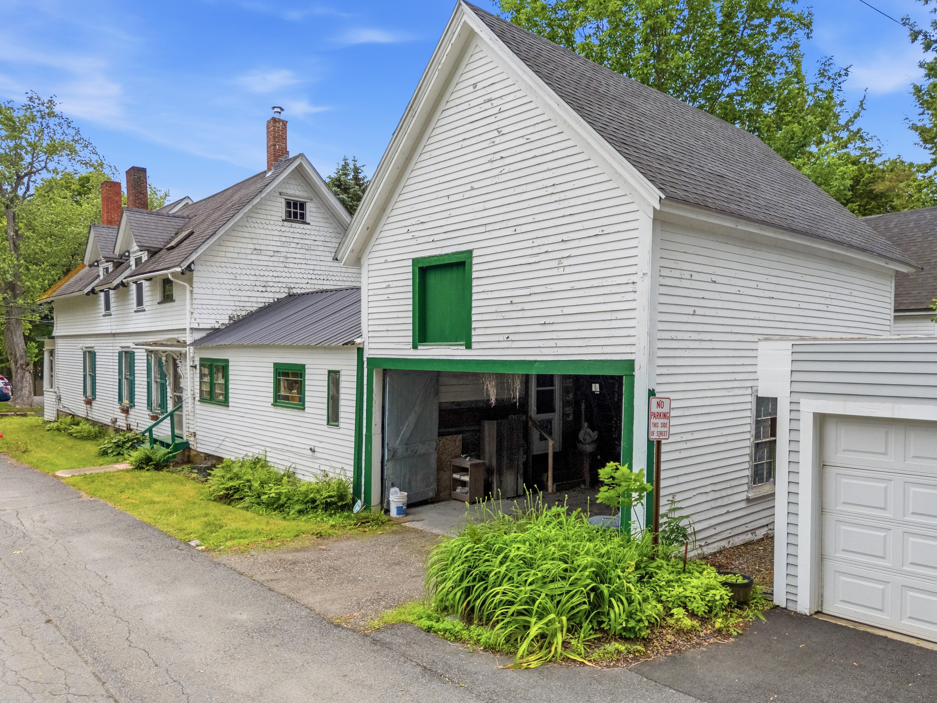 main property photo 5