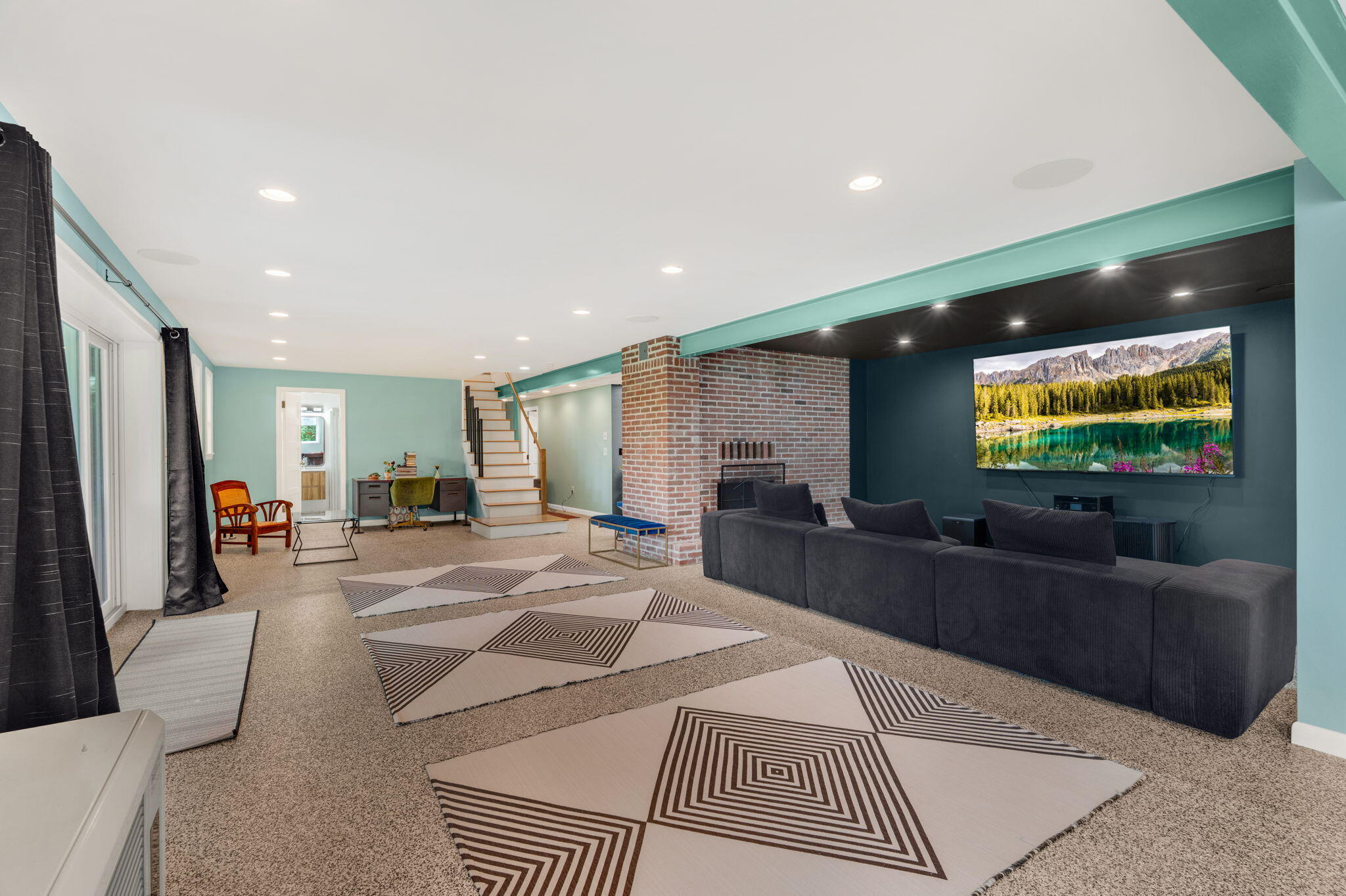 main property photo 17