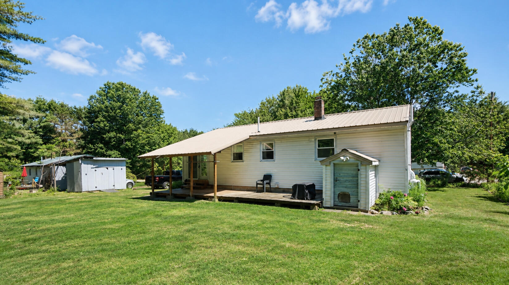 main property photo 3