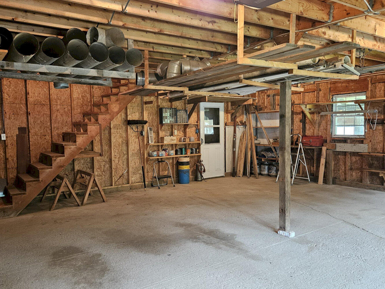 main property photo 31