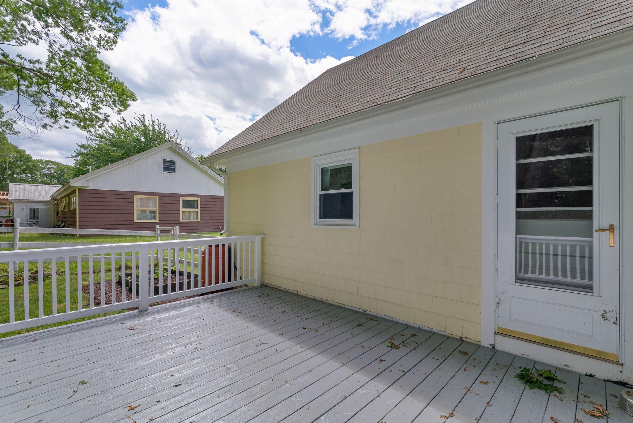 main property photo 43