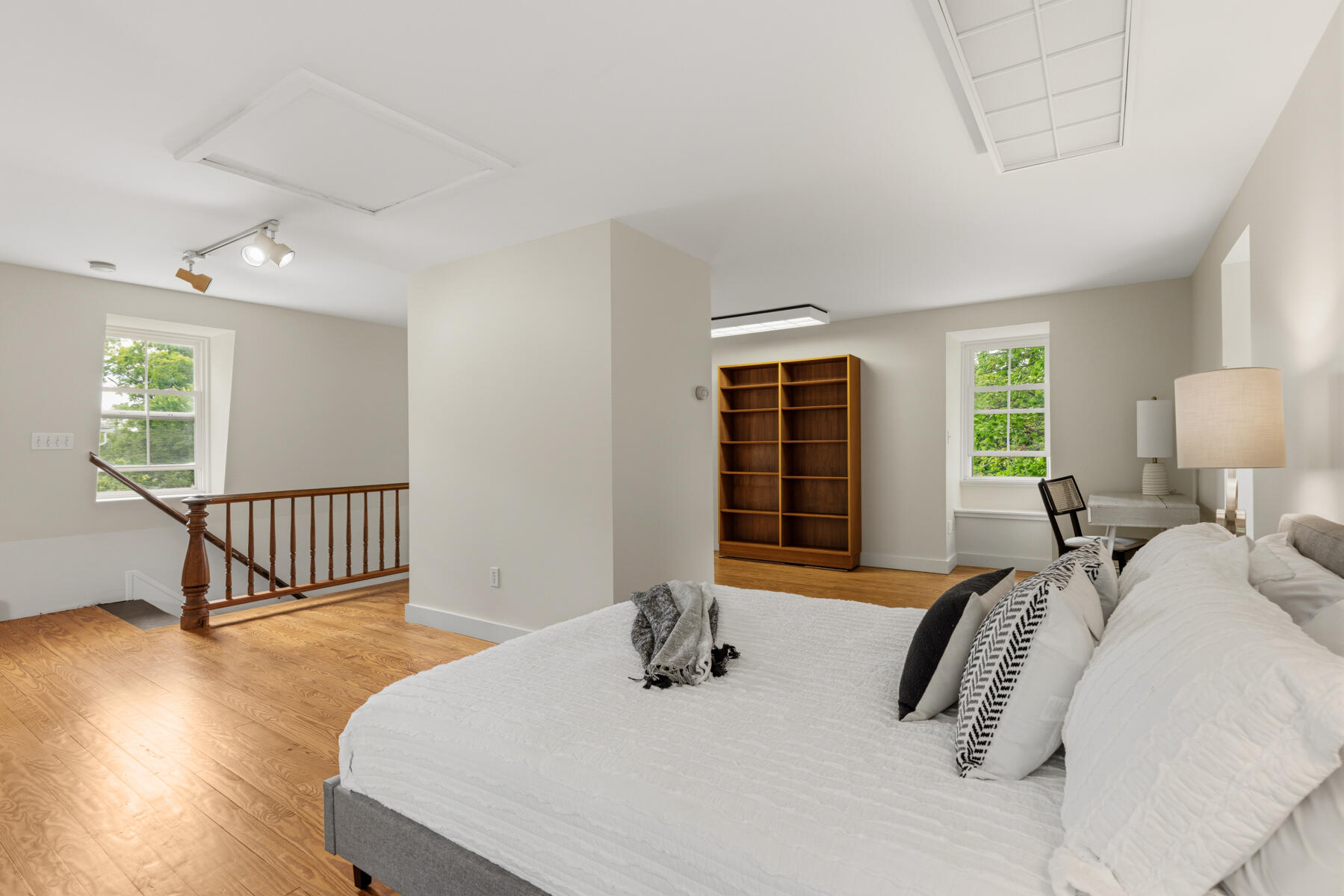 main property photo 50