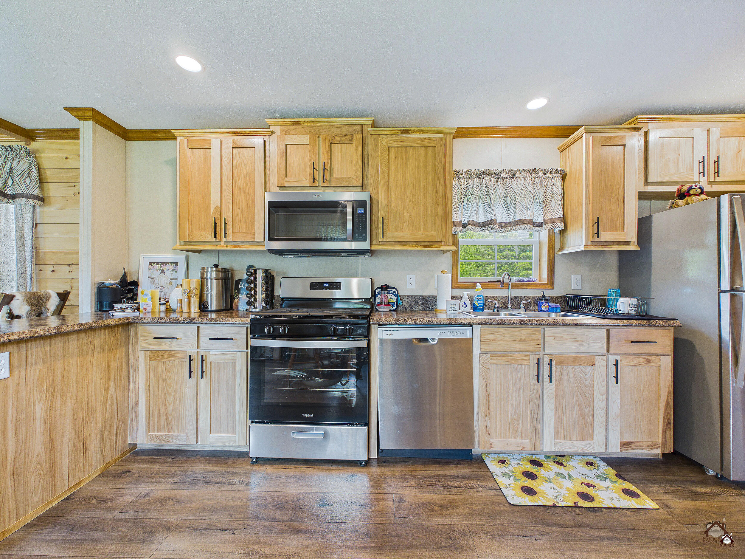 main property photo 5