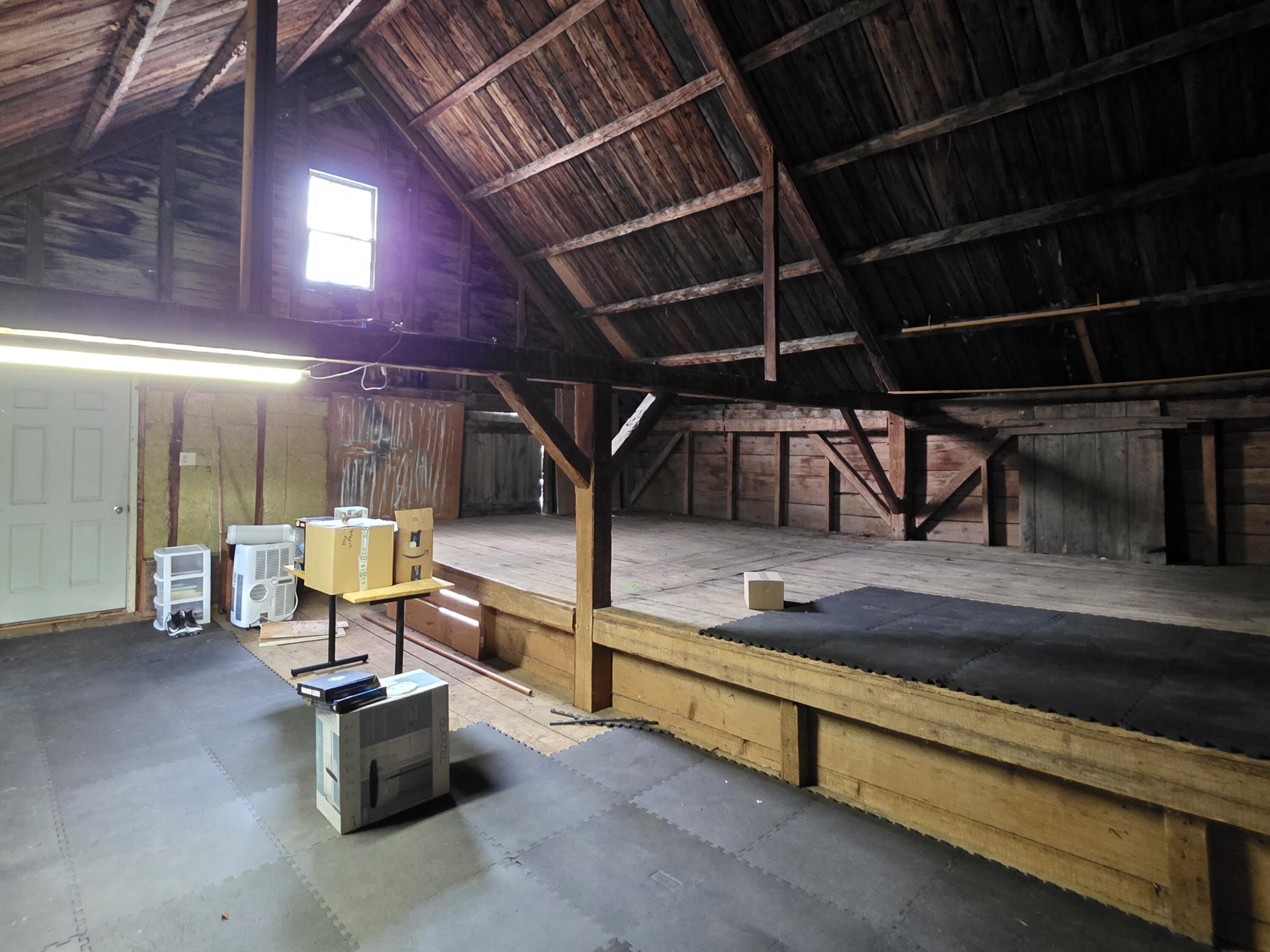 main property photo 46