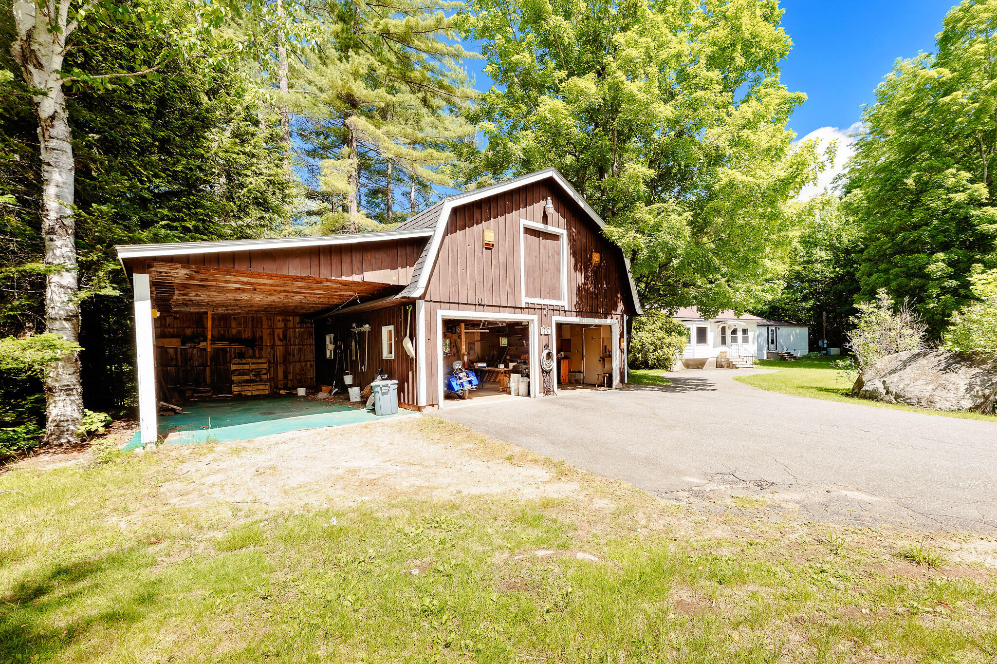 main property photo 47
