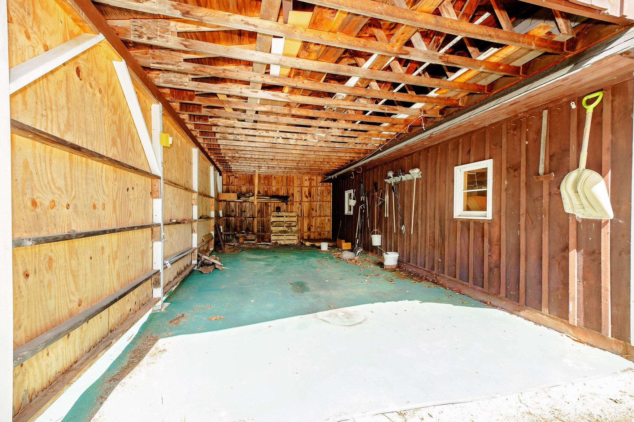 main property photo 48