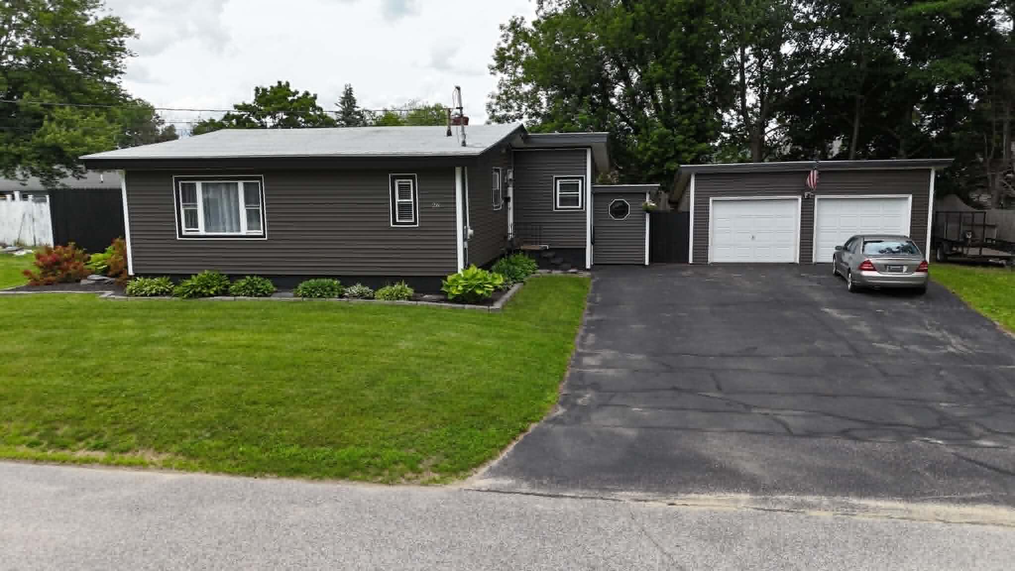 main property photo 75