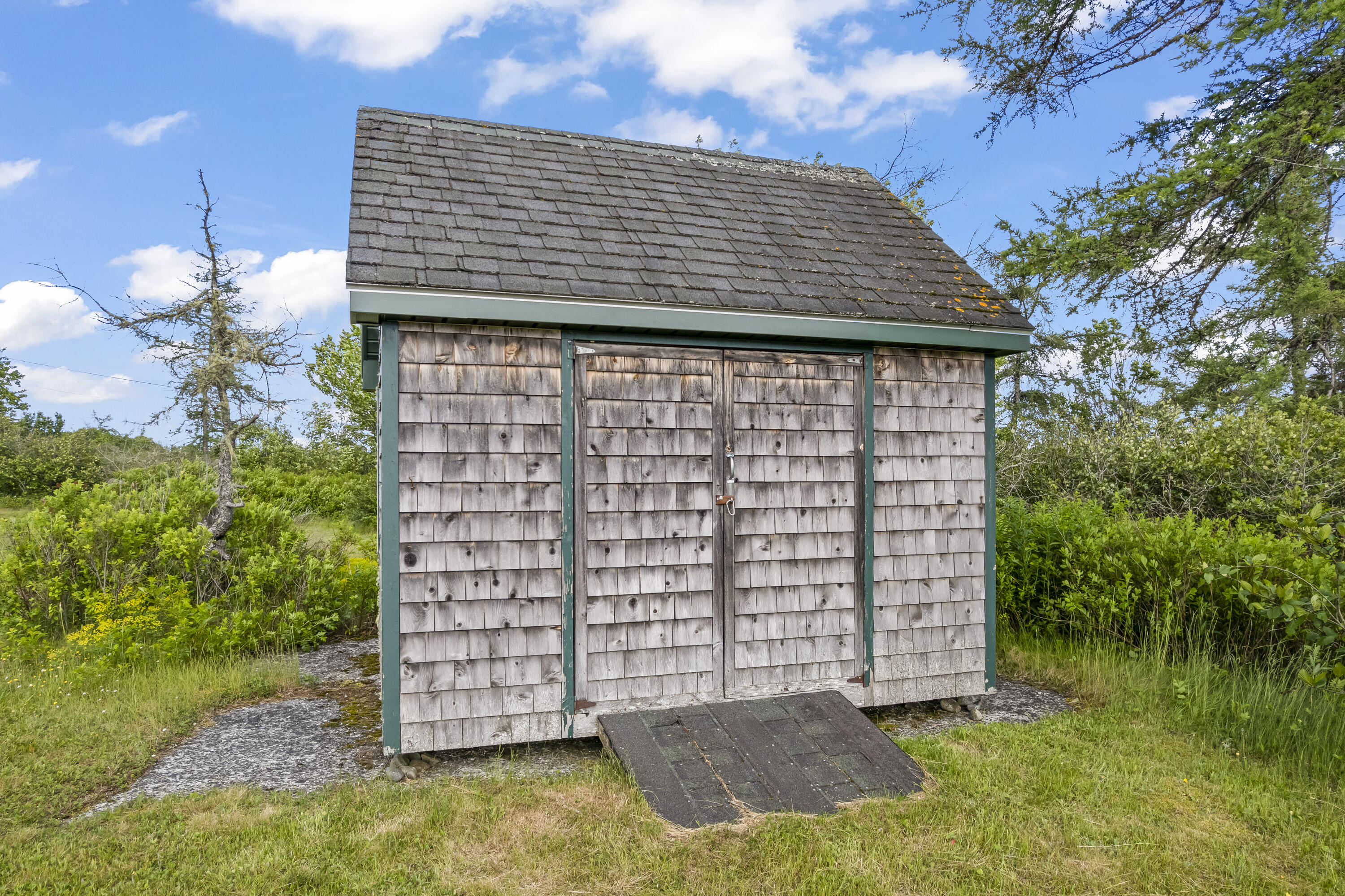 main property photo 67
