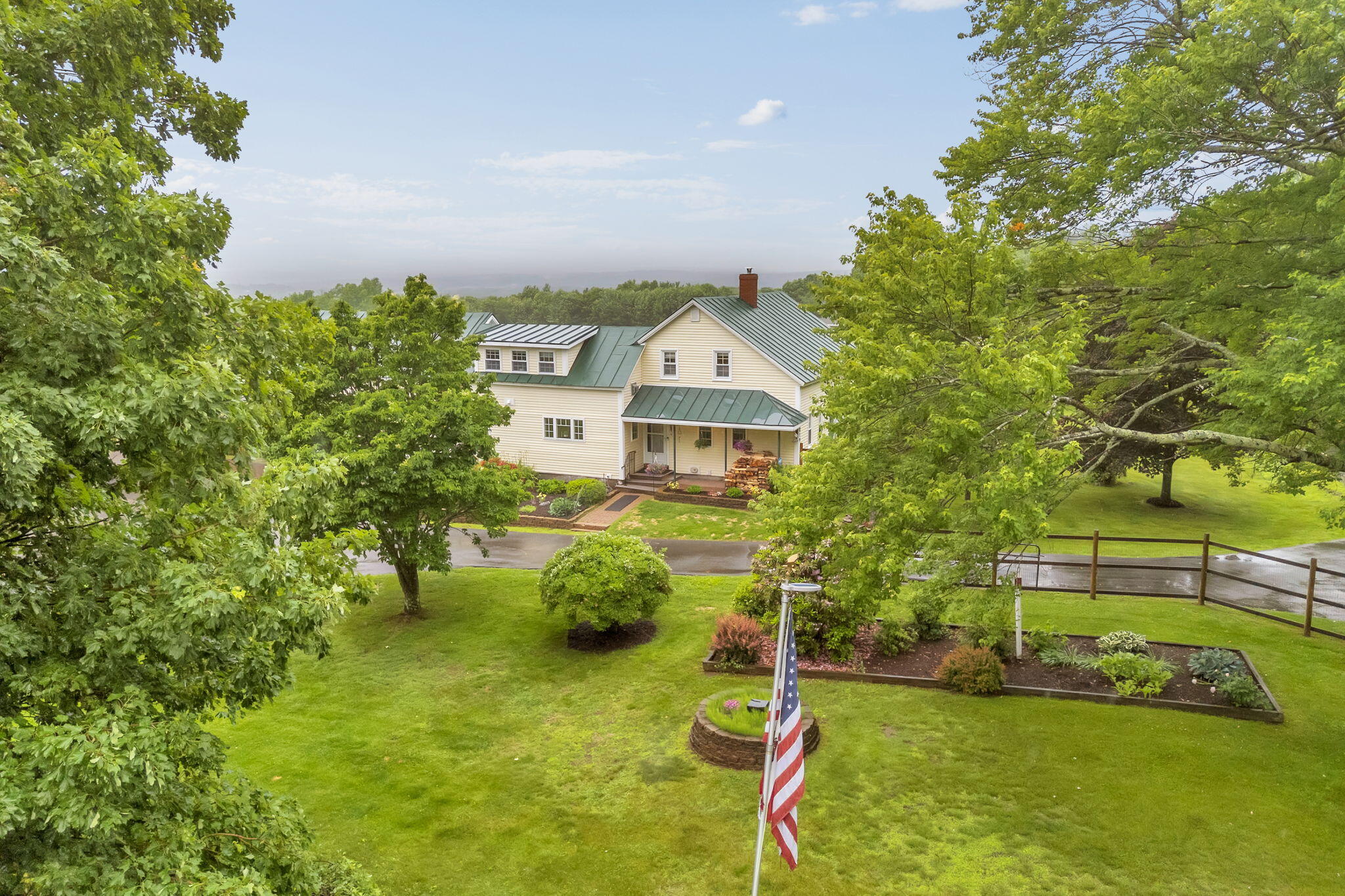 main property photo 16