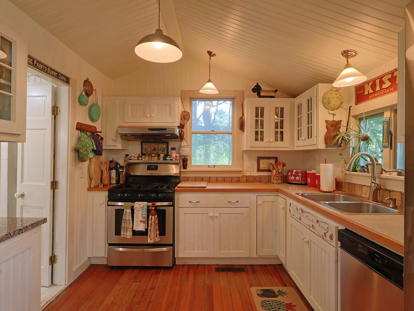 main property photo 12
