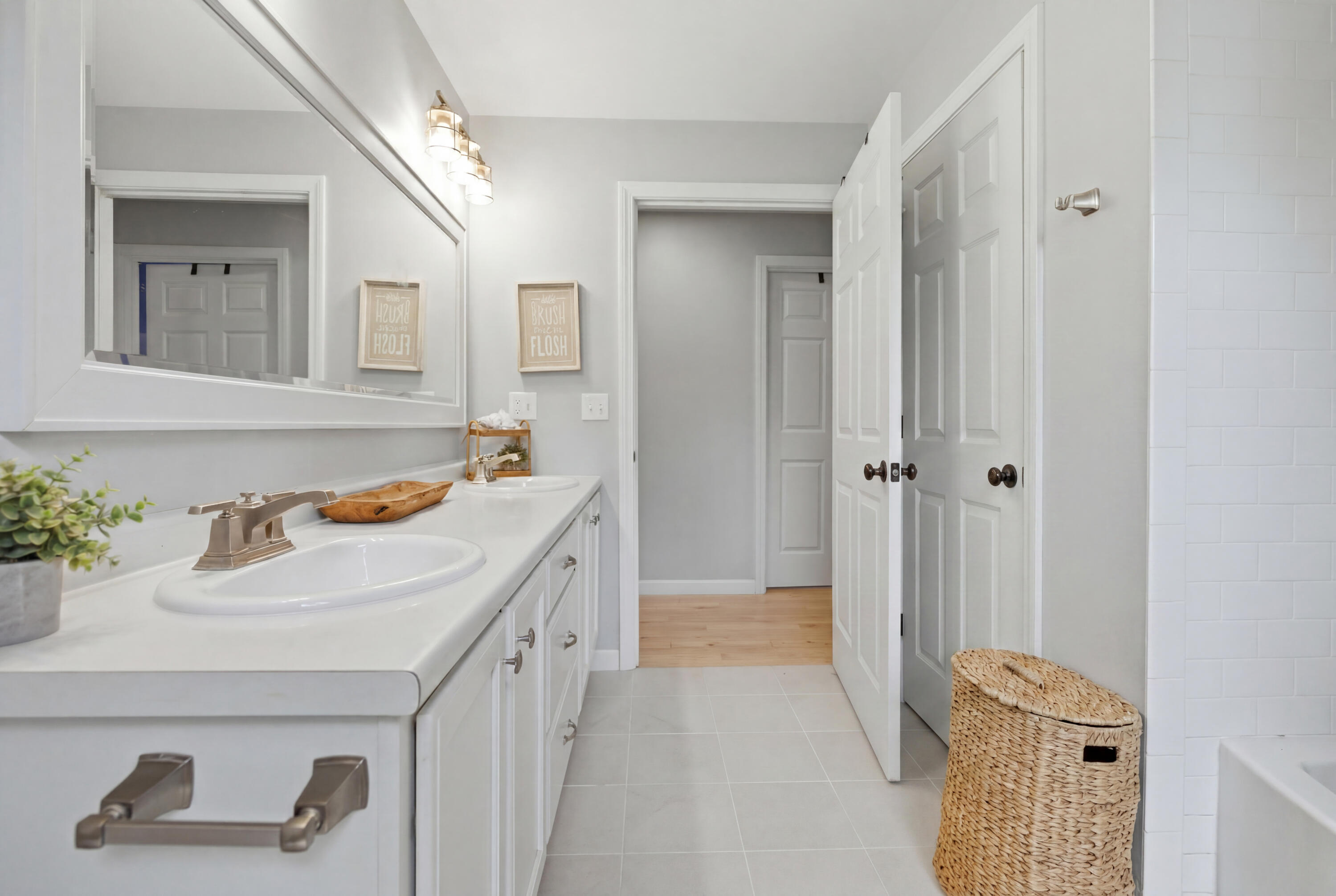 main property photo 102