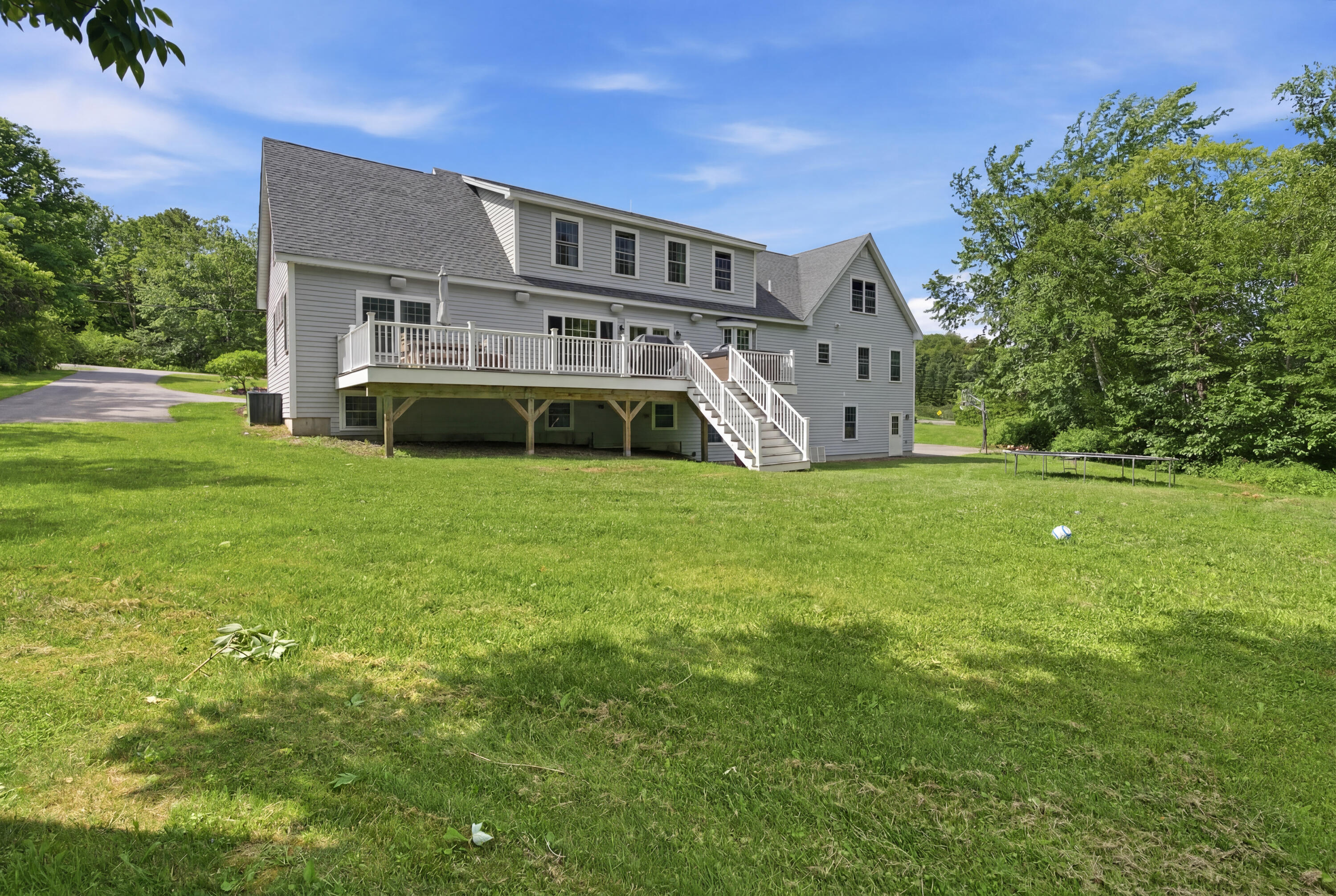 main property photo 37