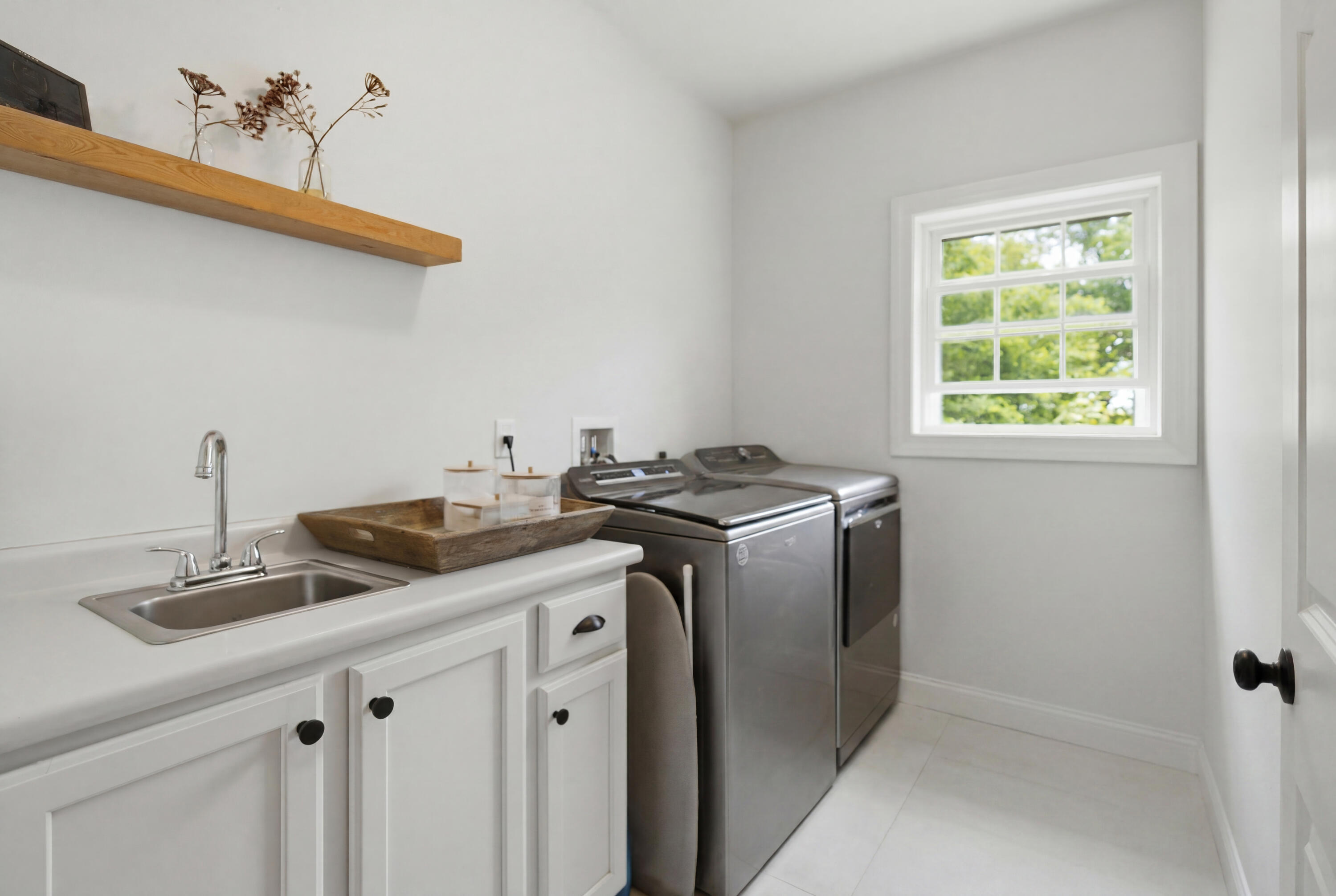 main property photo 79