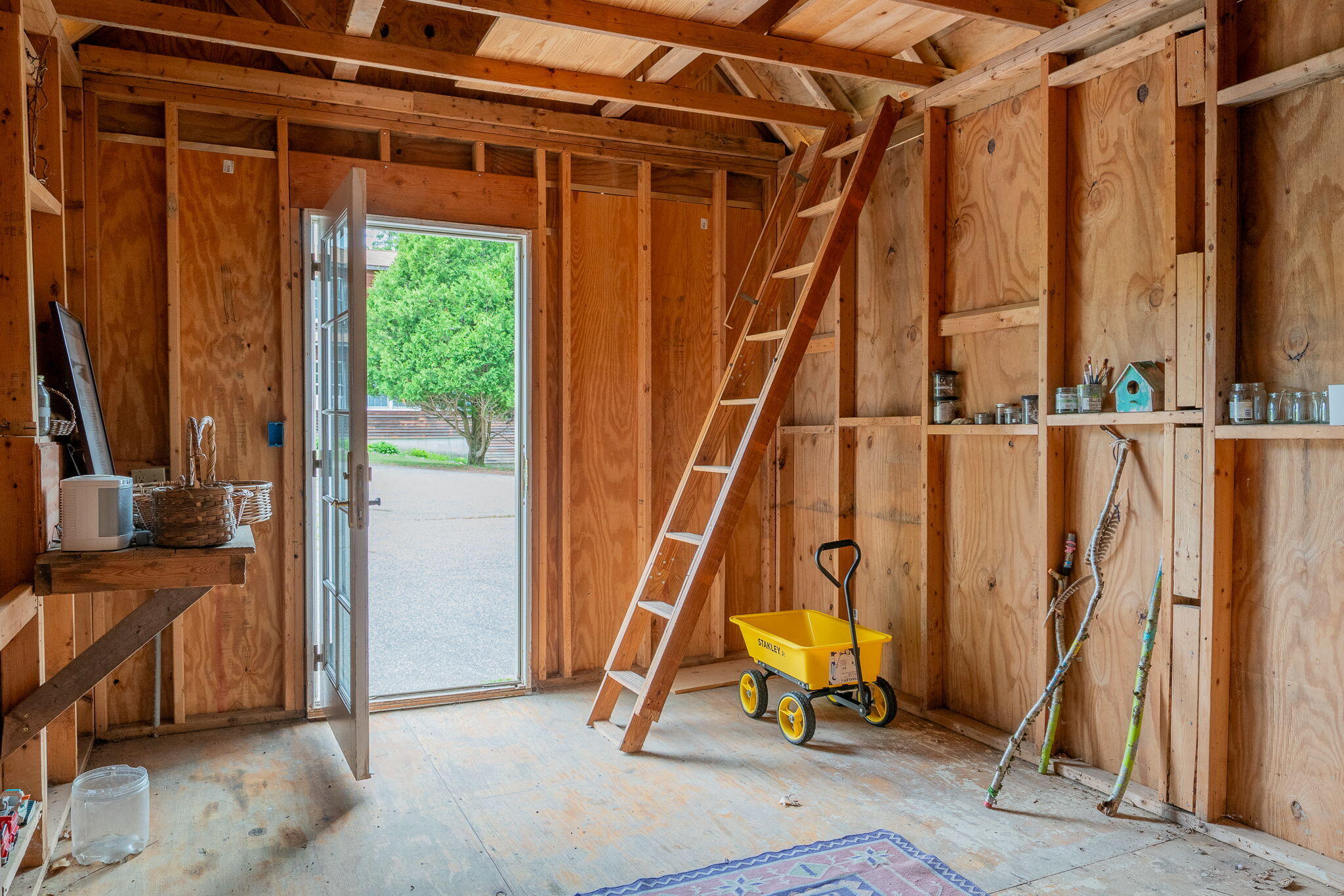 main property photo 43