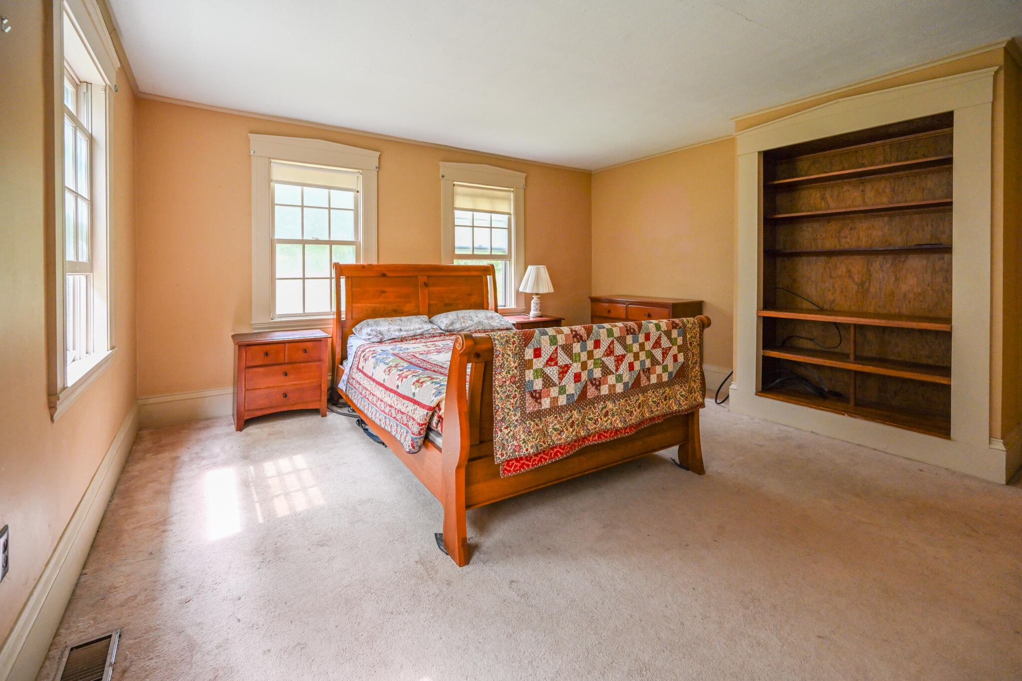 main property photo 24