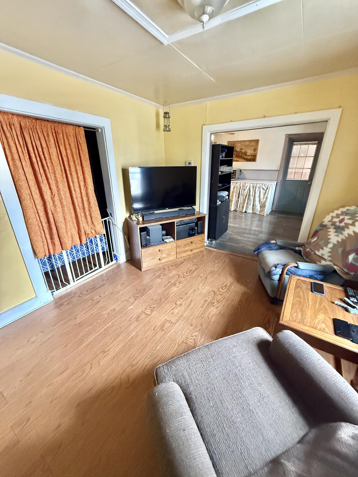 main property photo 28