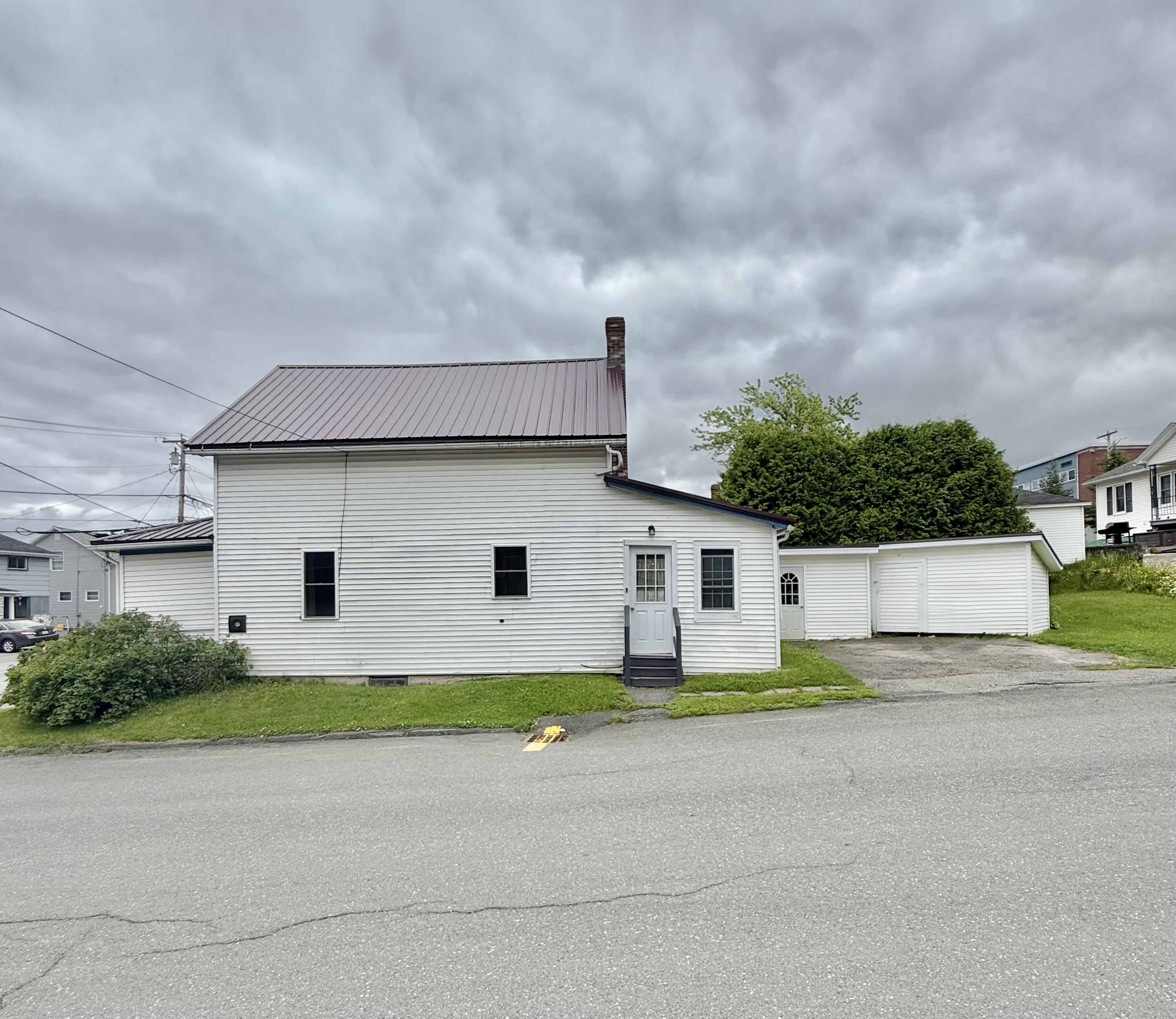 main property photo 8