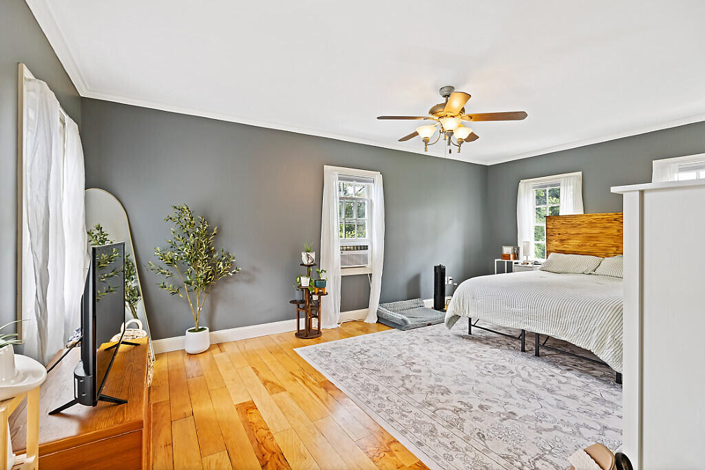 main property photo 76