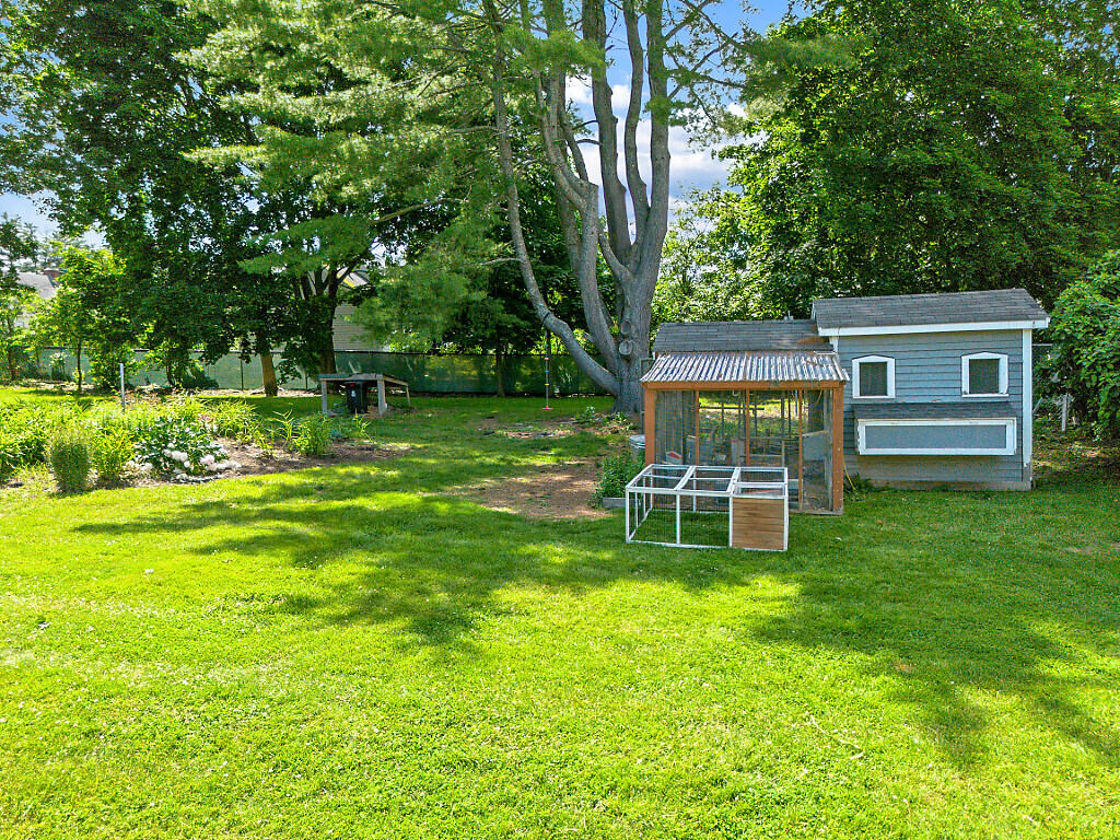 main property photo 83