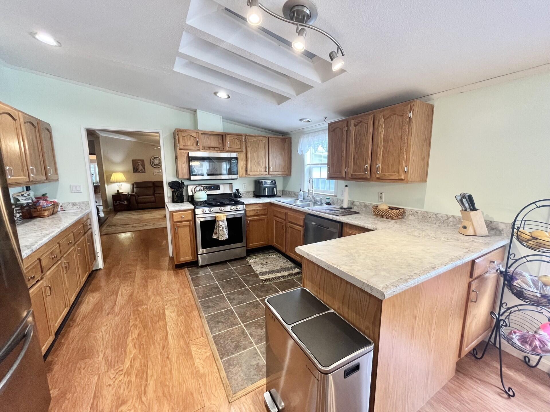 main property photo 37