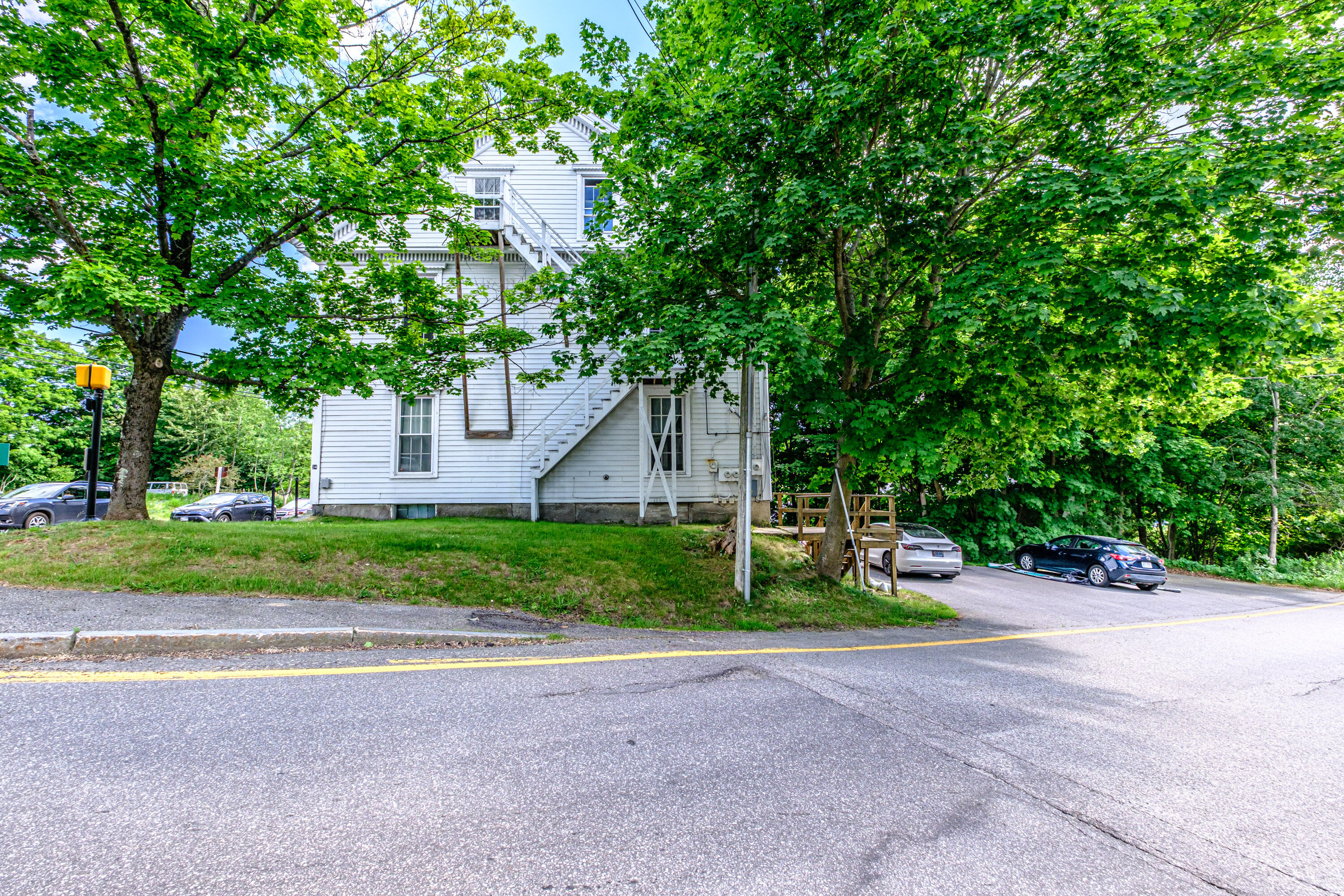main property photo 50