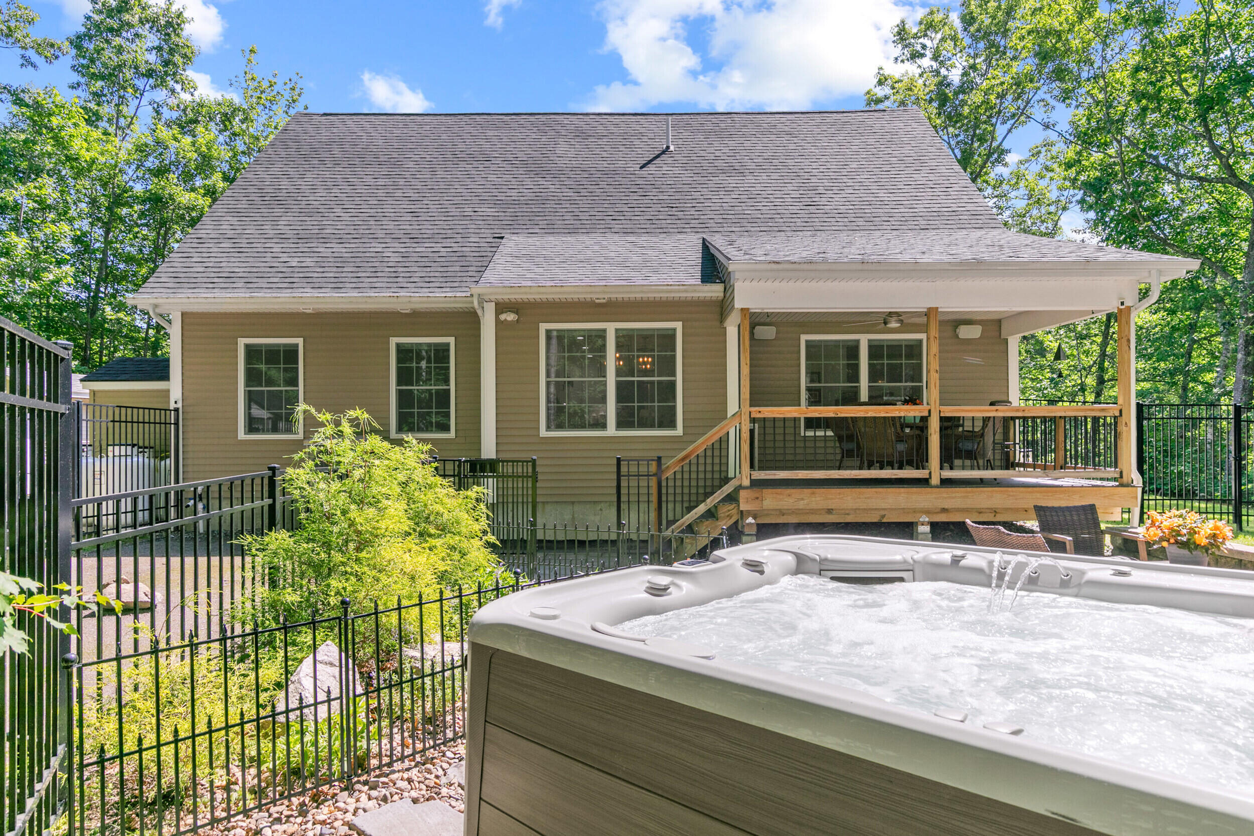 main property photo 46
