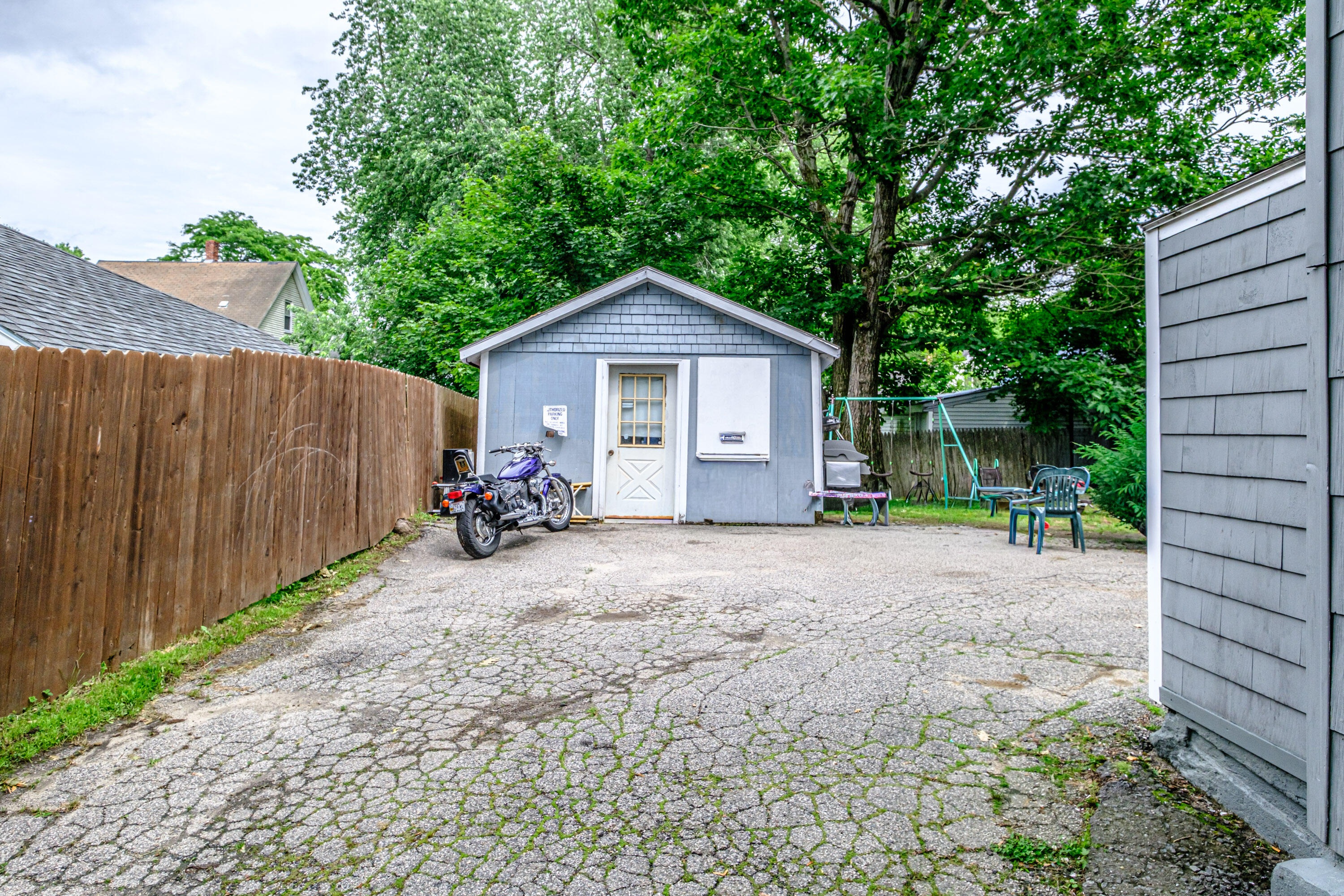 main property photo 32