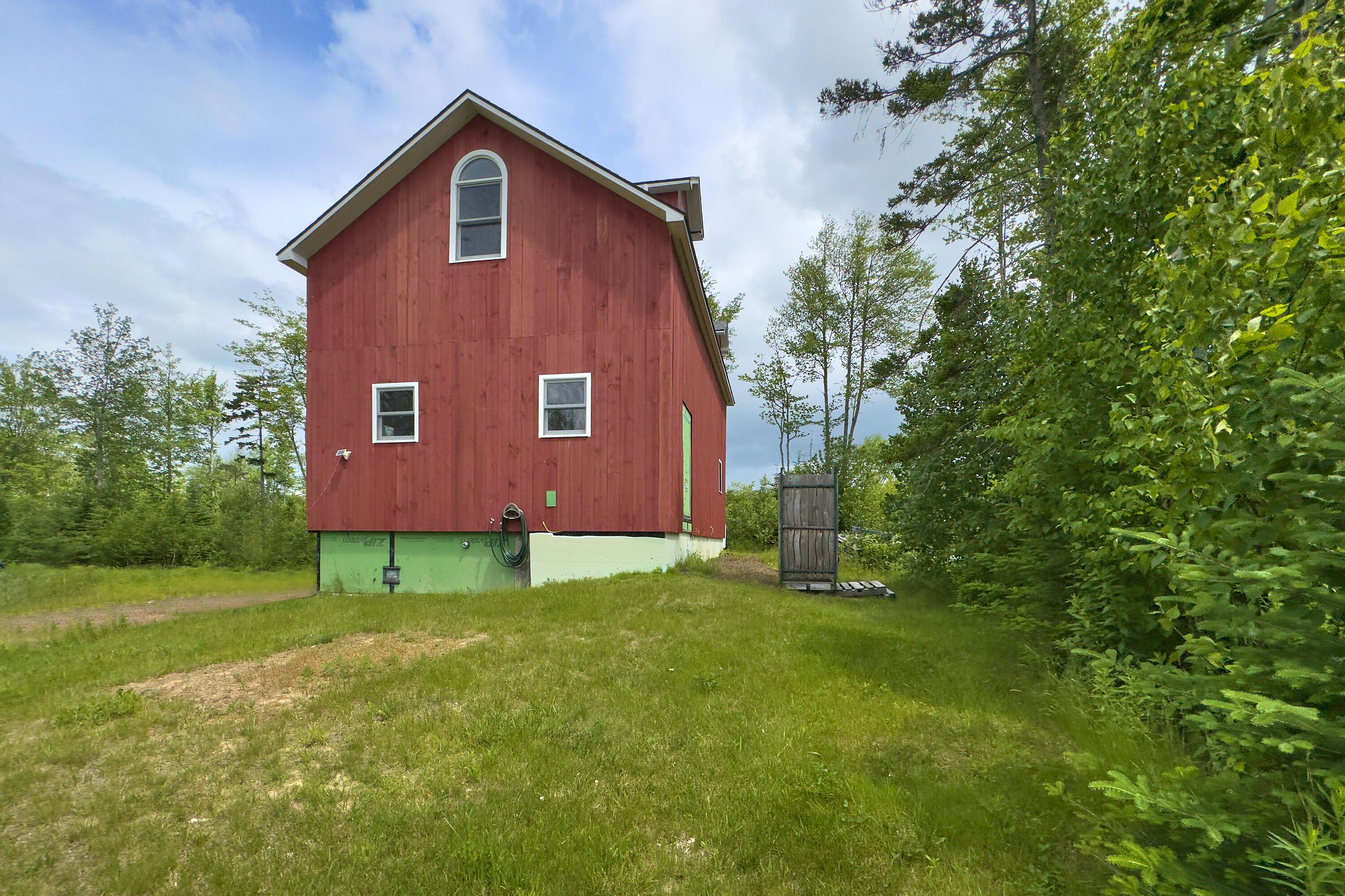 main property photo 31