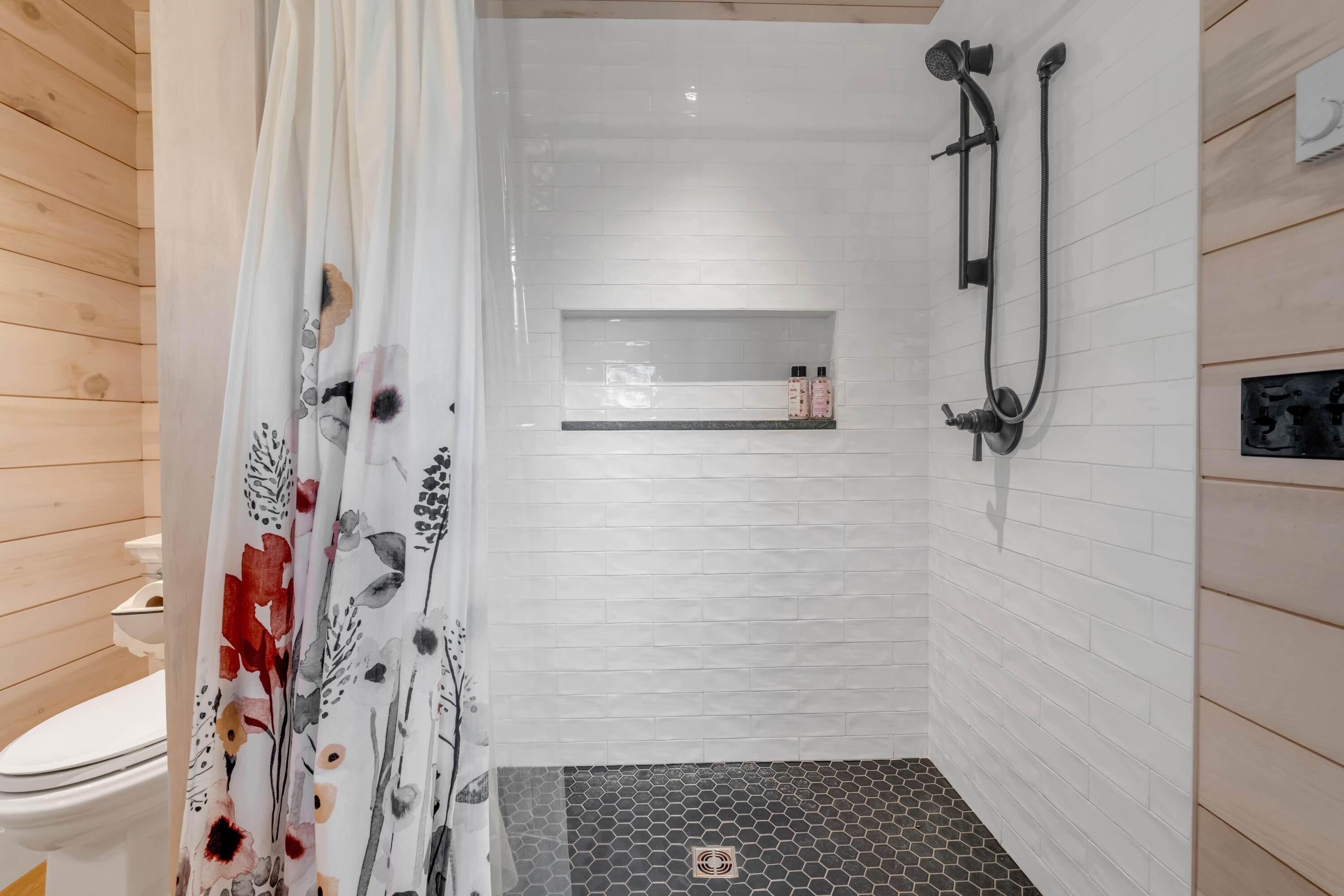 main property photo 76