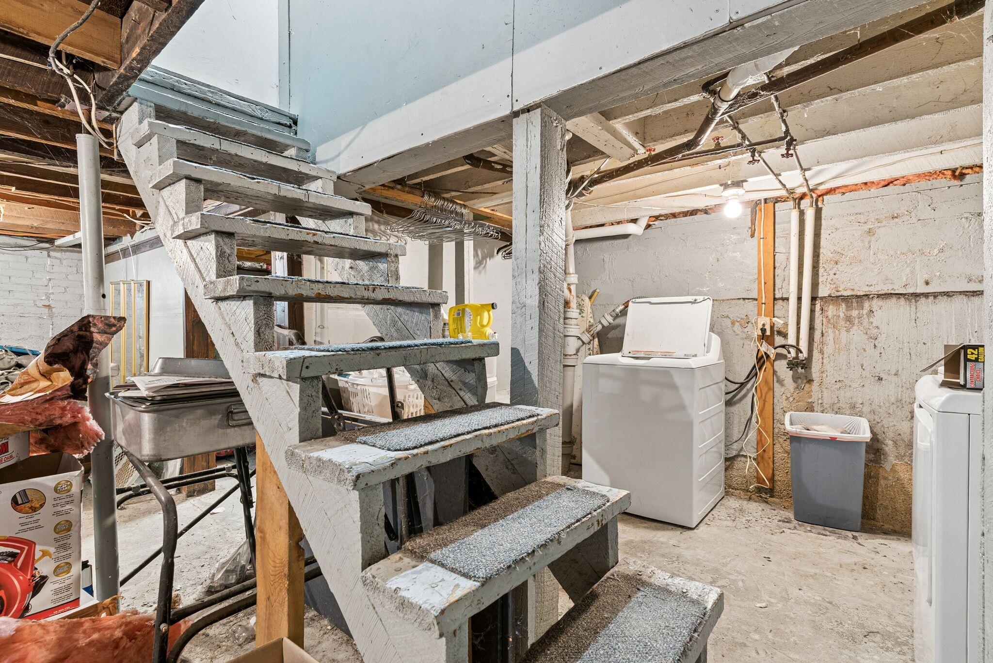main property photo 61