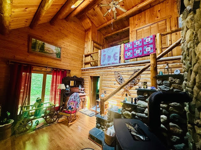 main property photo 32