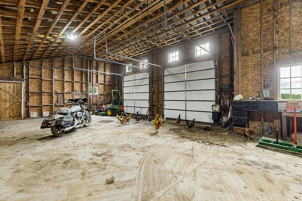 main property photo 49