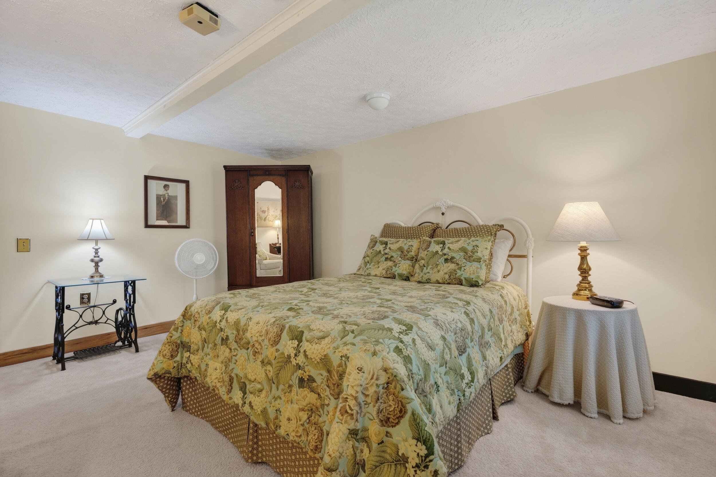 main property photo 65