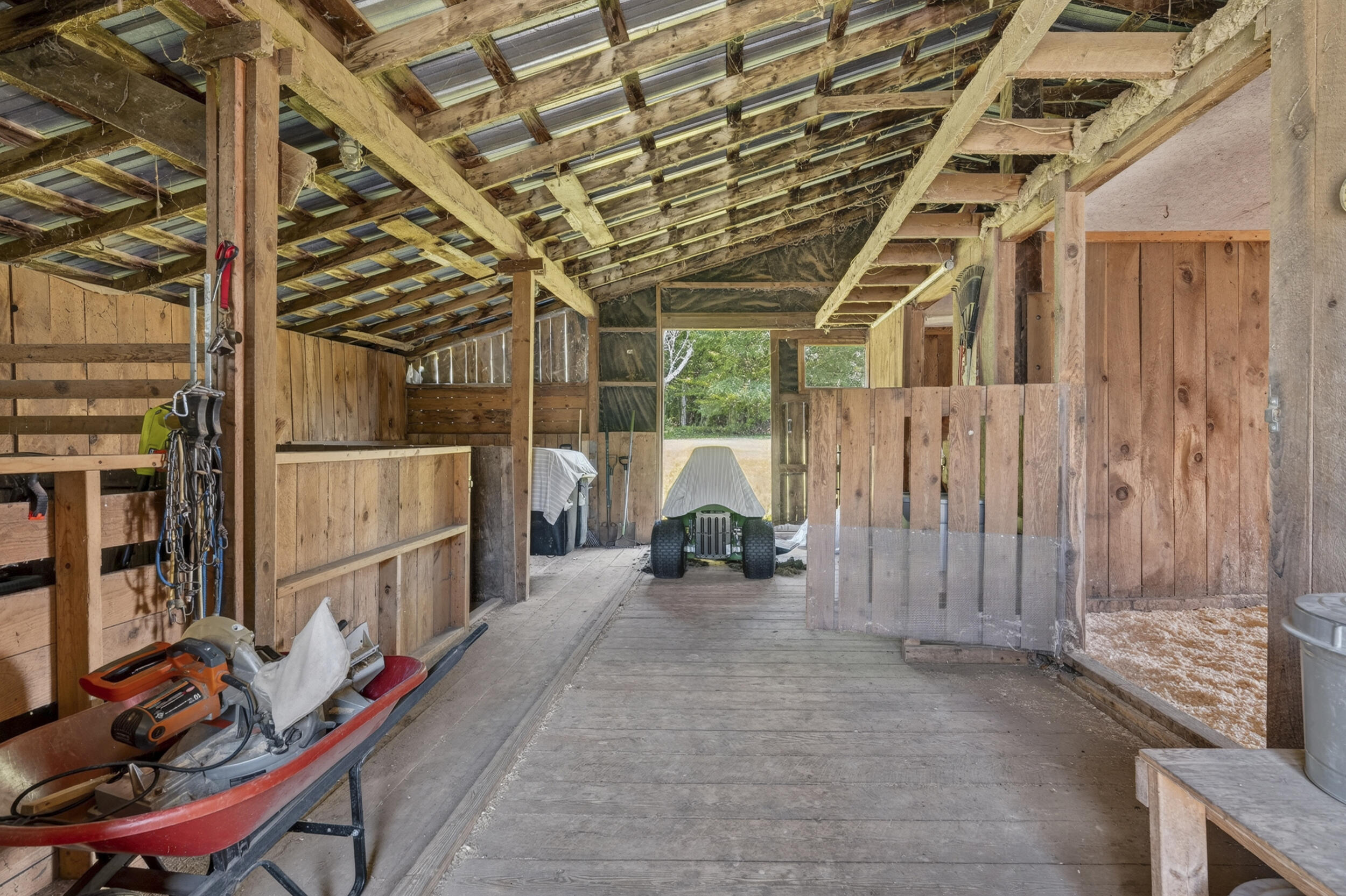 main property photo 80